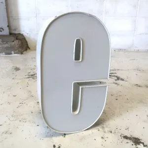 ビンテージ レターサイン e