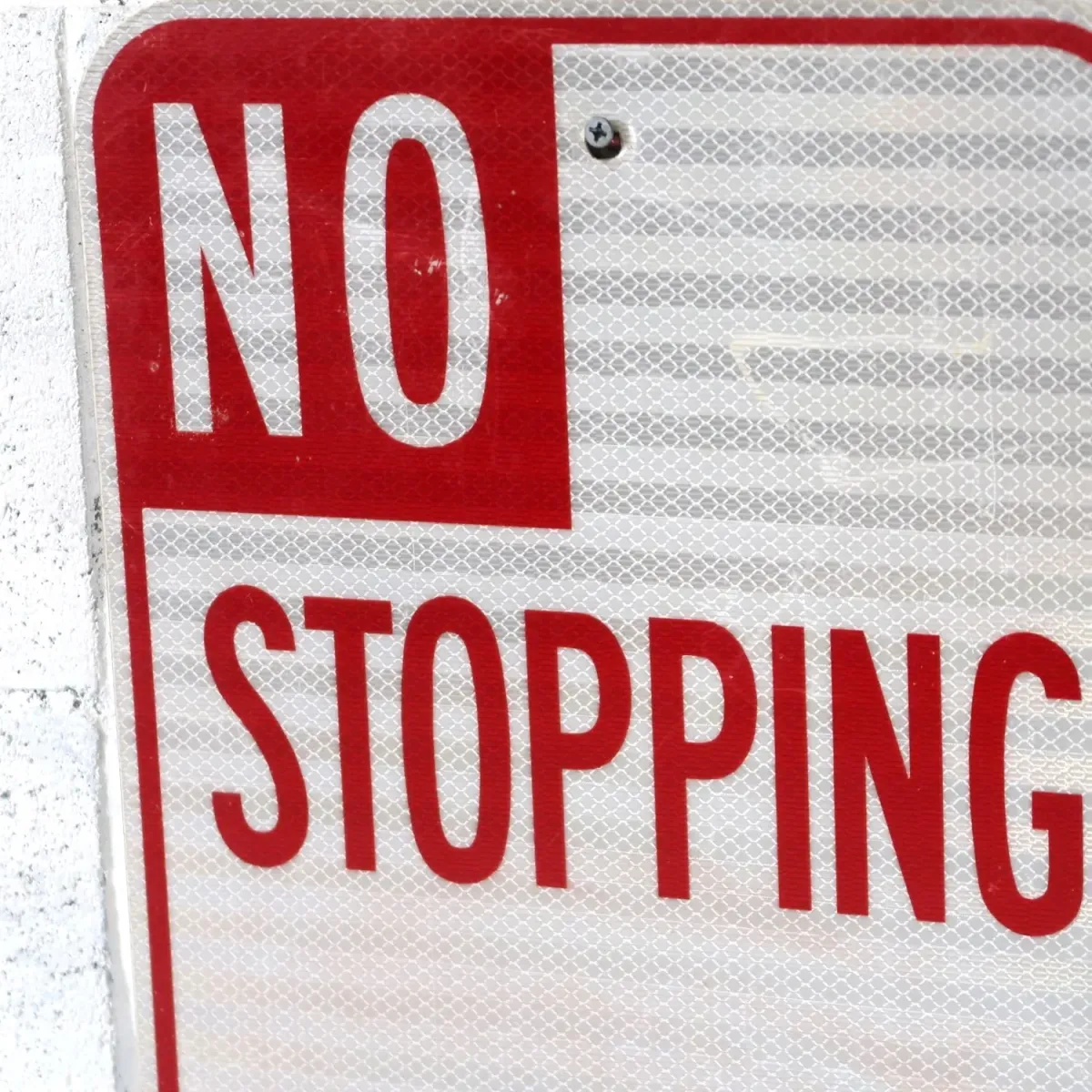 NO STOPPING ロードサイン