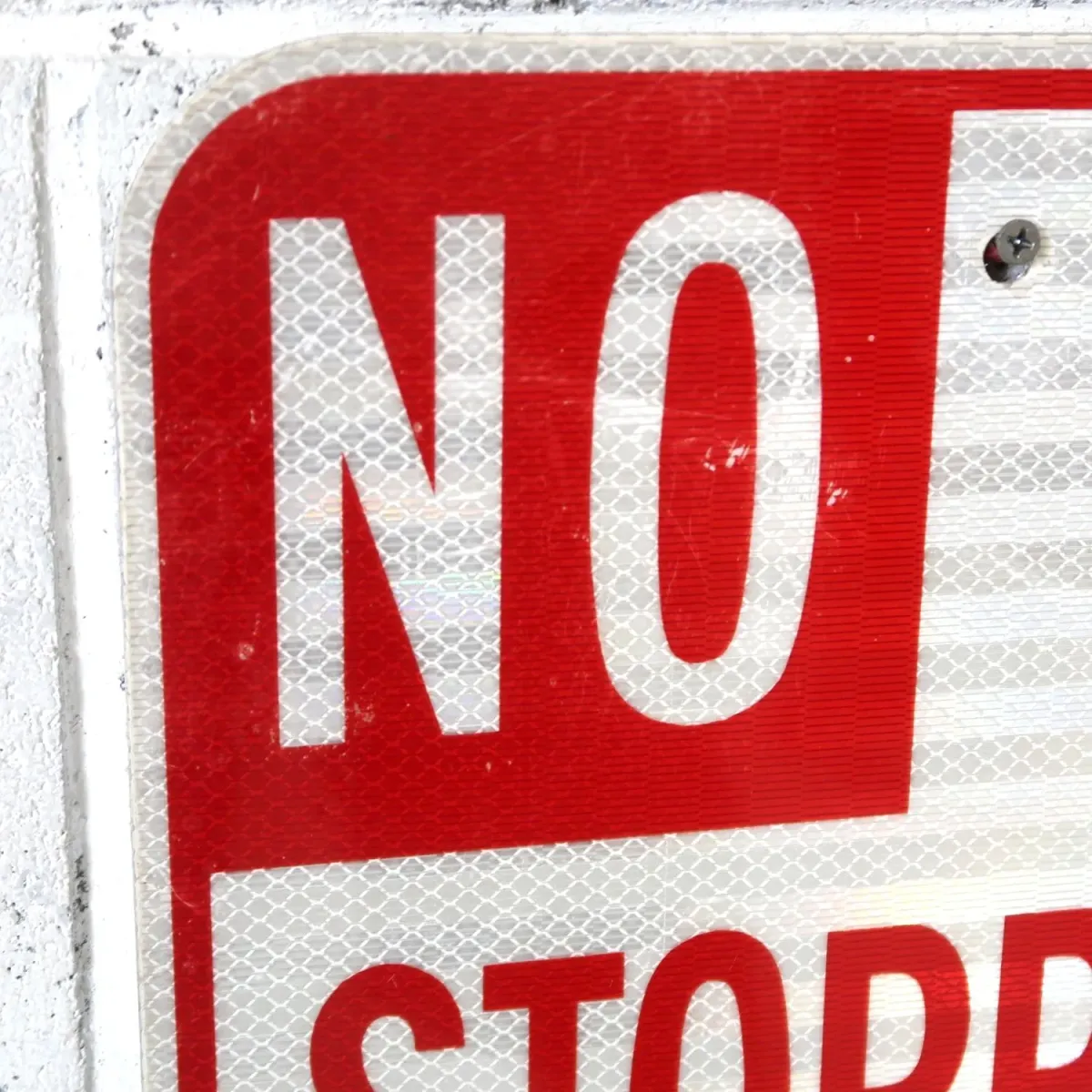 NO STOPPING ロードサイン
