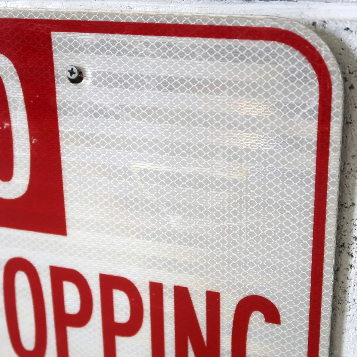 NO STOPPING ロードサイン