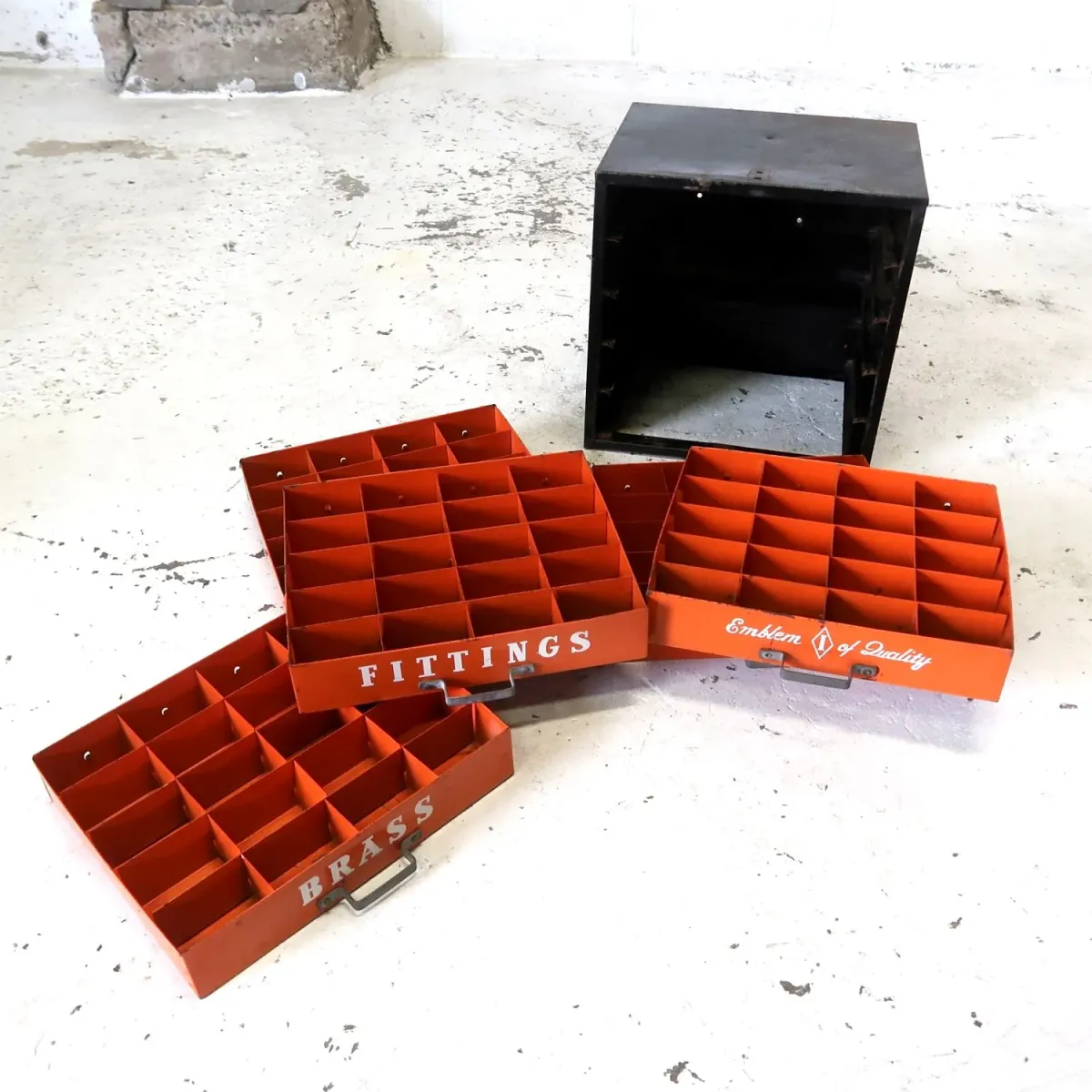 IMPERIAL BRASS FITTINGS ビンテージ パーツキャビネット