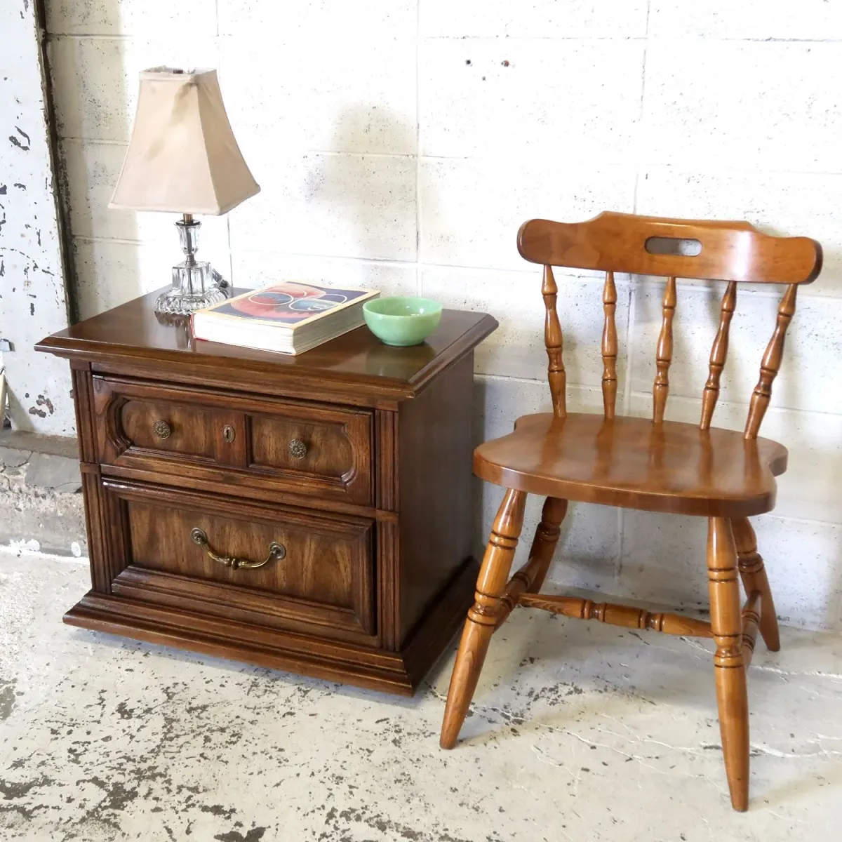 Stanley furniture アンティーク ナイトスタンド