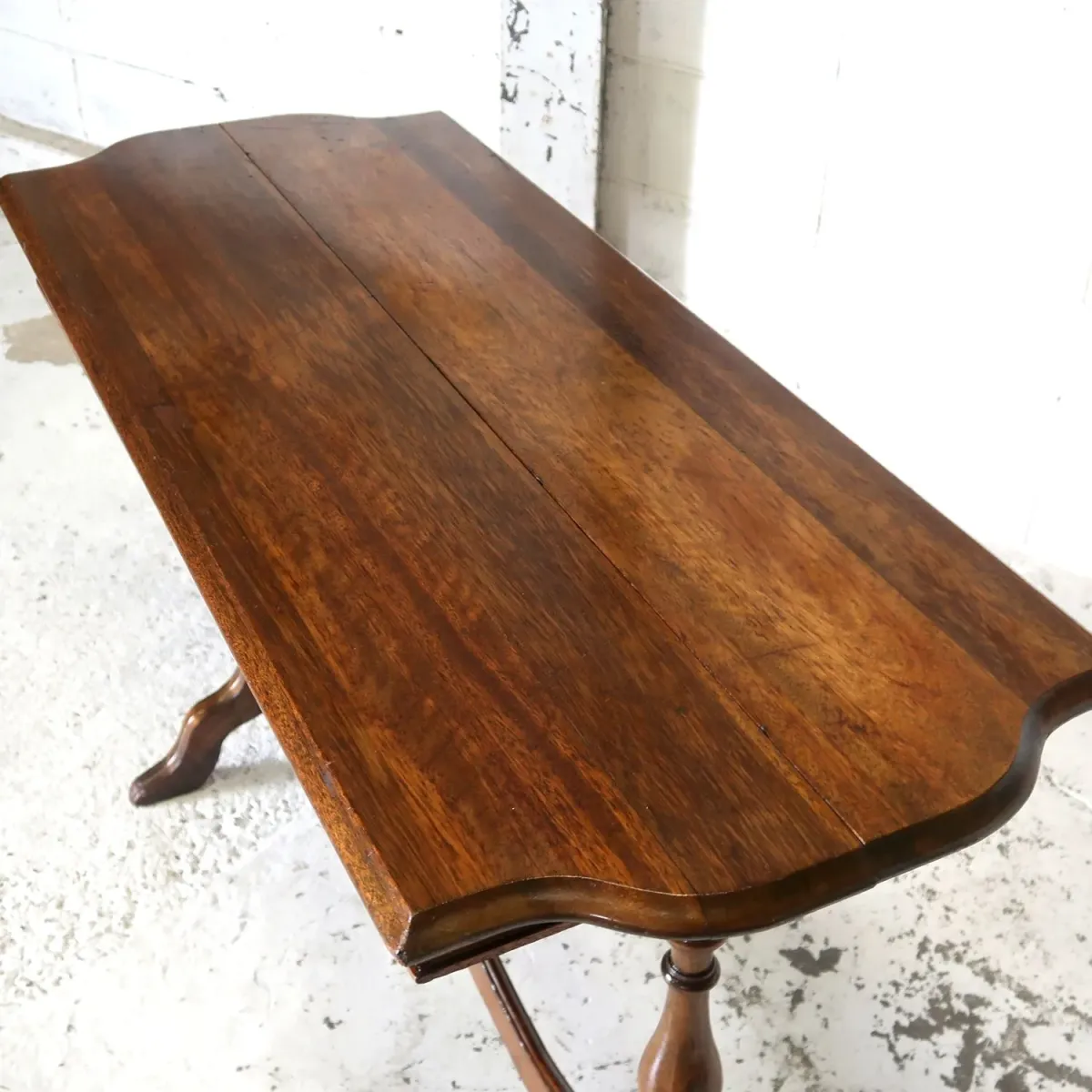 PHOENIX FURNITURE CO. アンティーク エクステンション ダイニングテーブル