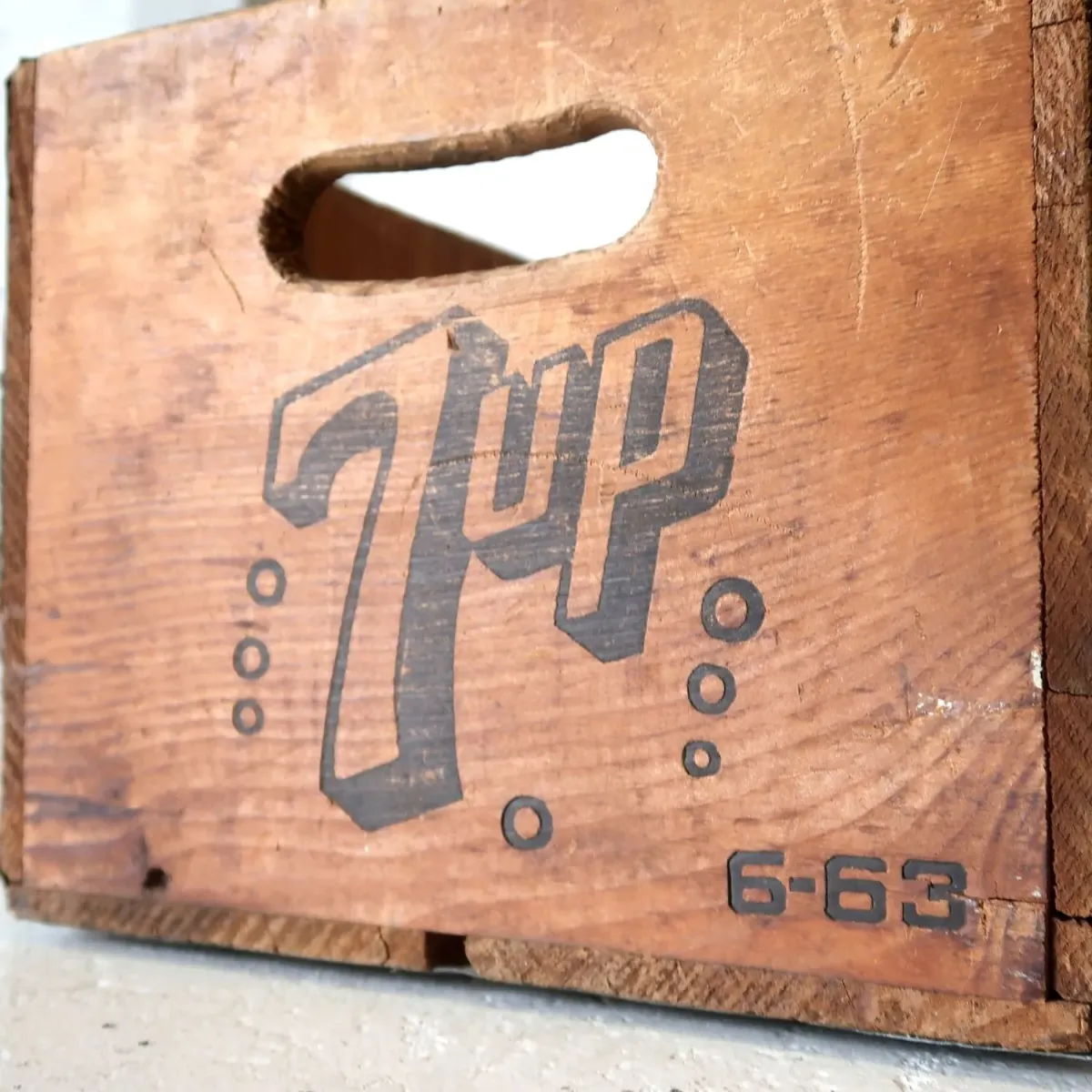 7up ビンテージ ウッドボックス
