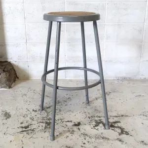 National Public Seating メタルスツール
