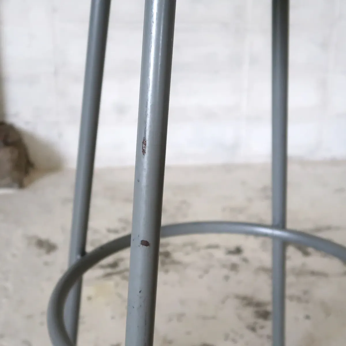 National Public Seating メタルスツール