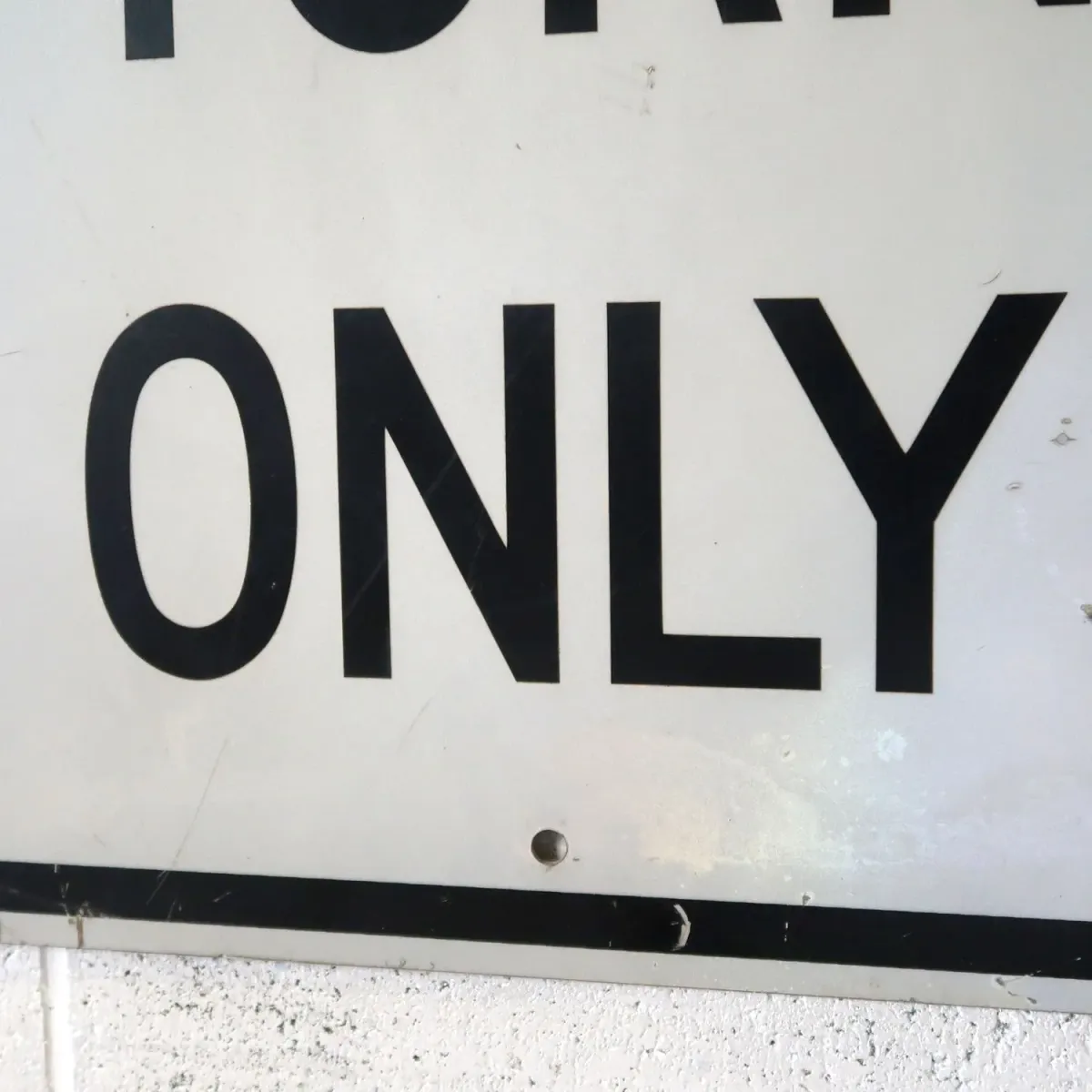 RIGHT TURN ONLY ロードサイン