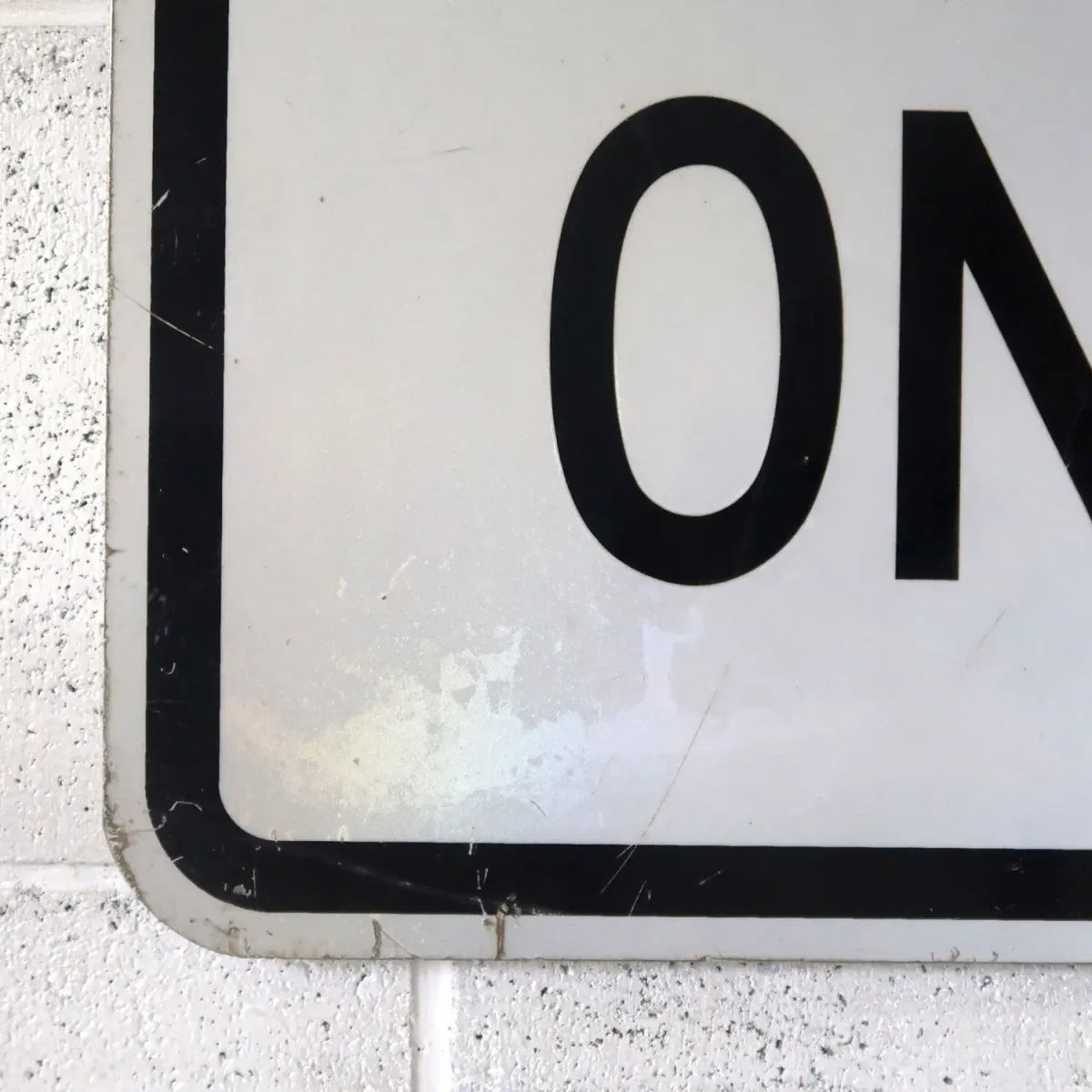 RIGHT TURN ONLY ロードサイン