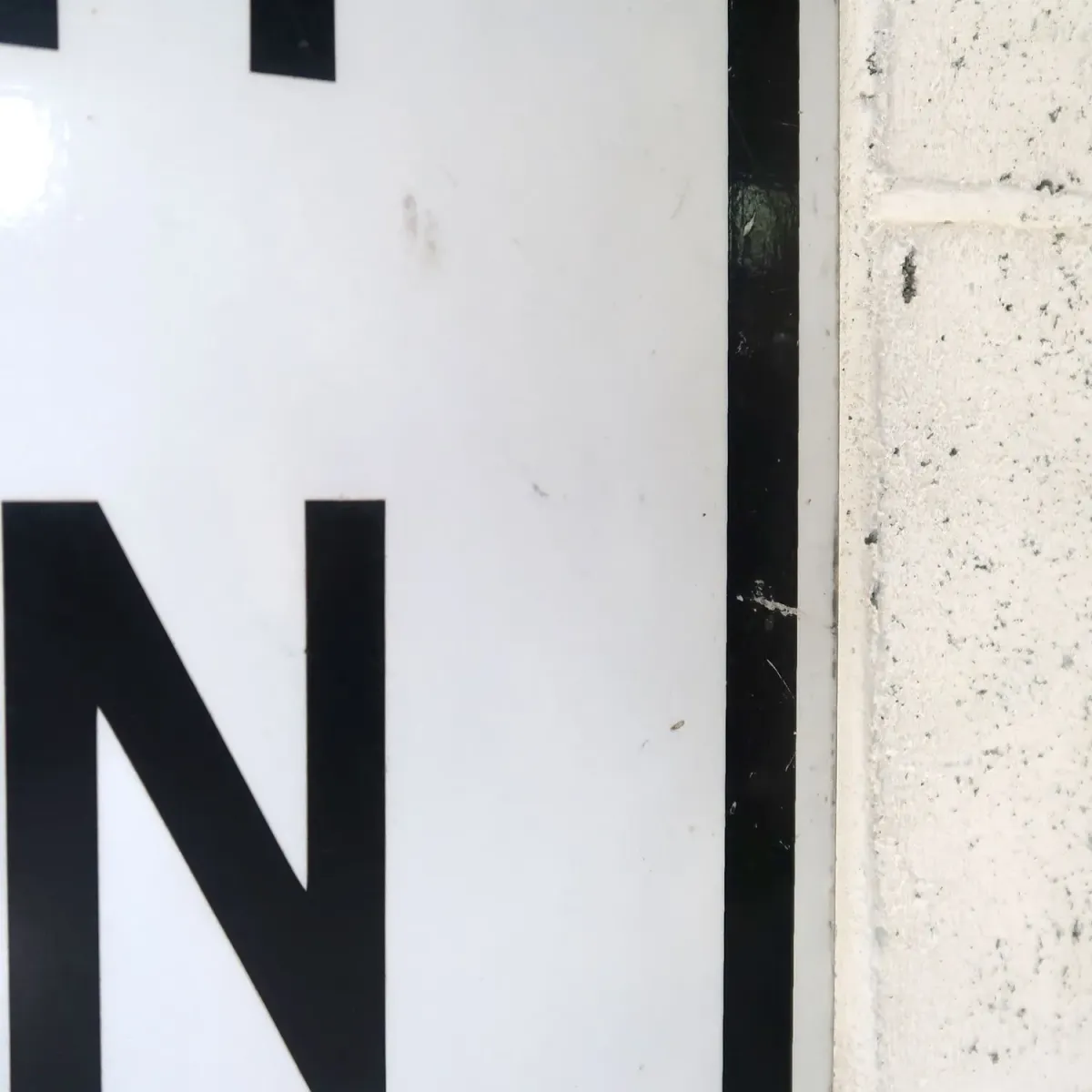 RIGHT TURN ONLY ロードサイン
