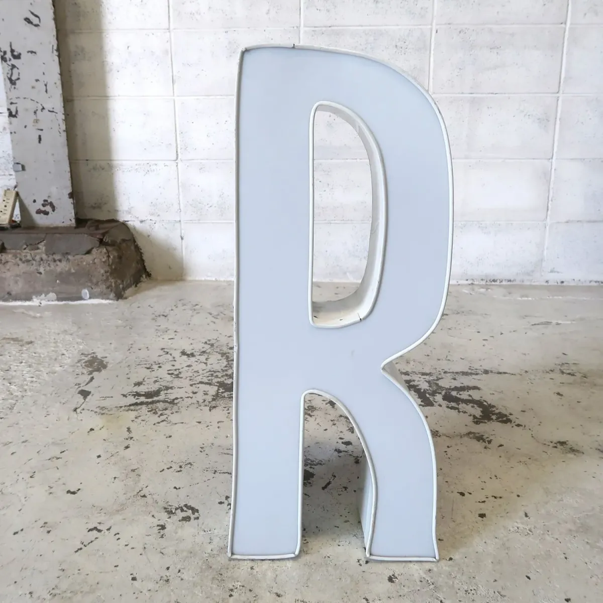 ビンテージ レターサイン R