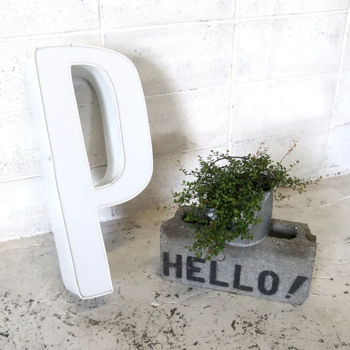 ビンテージ レターサイン P