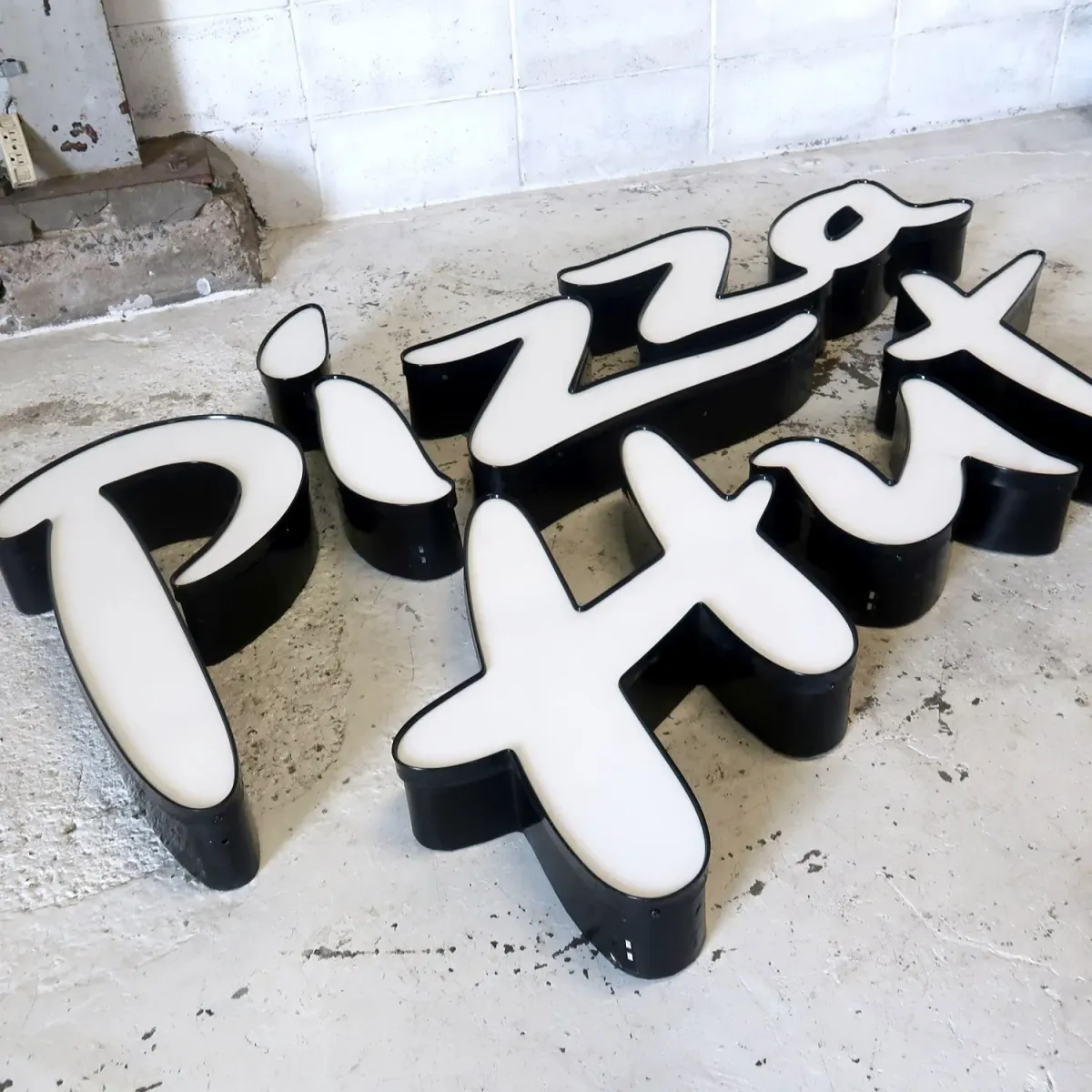 Pizza Hut レターサイン セット
