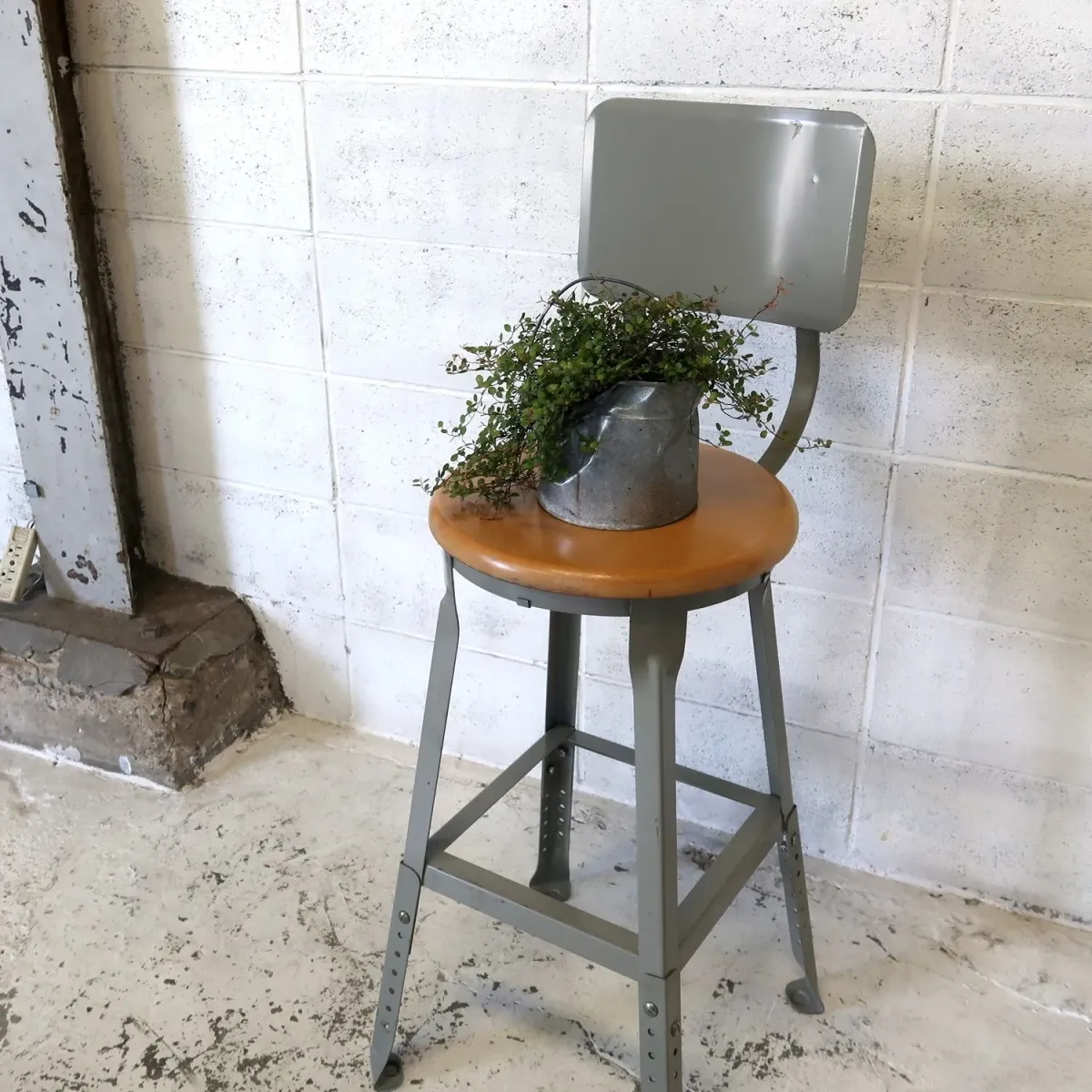 ビンテージ ウッド×メタル スツール