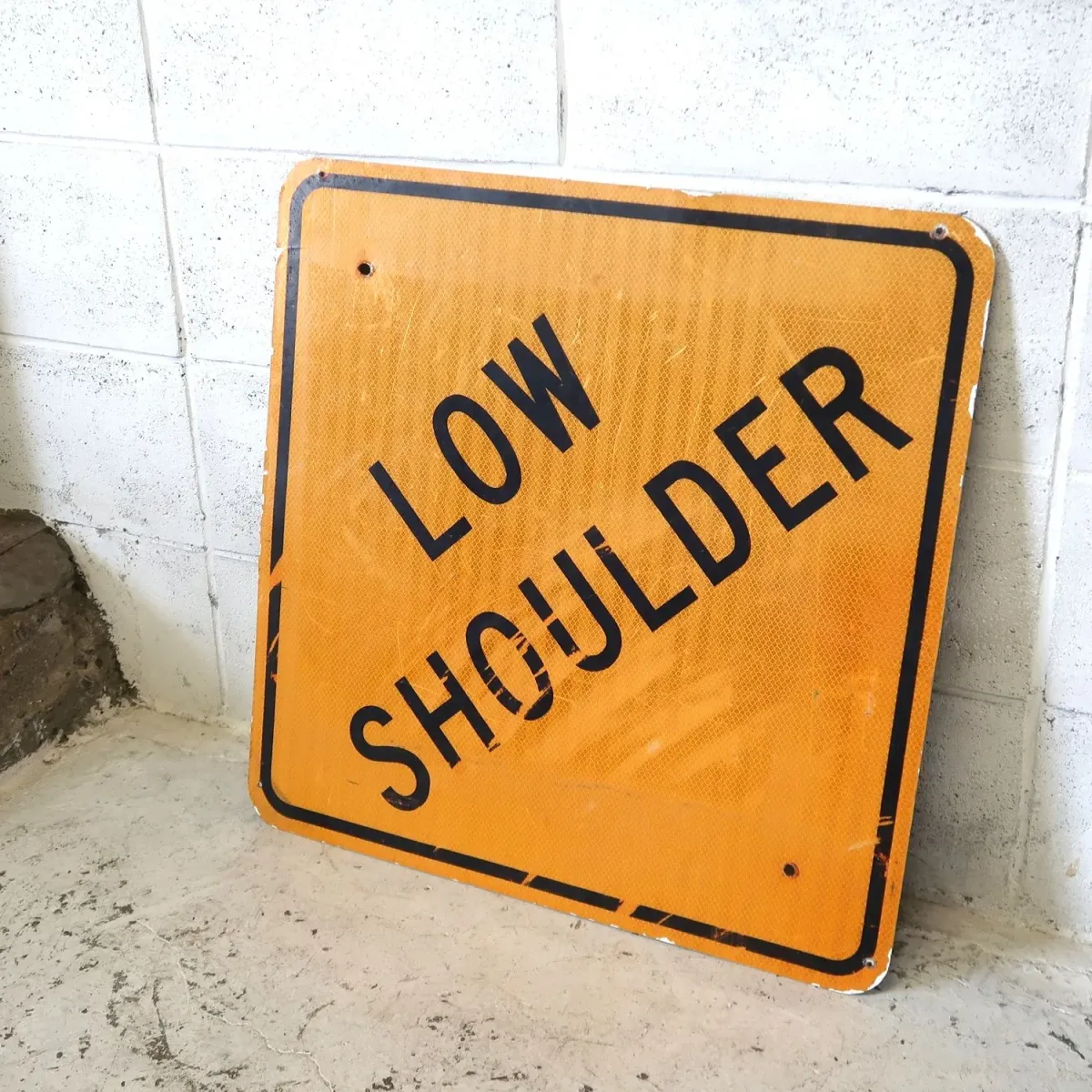 LOW SHOULDER ビンテージ ロードサイン
