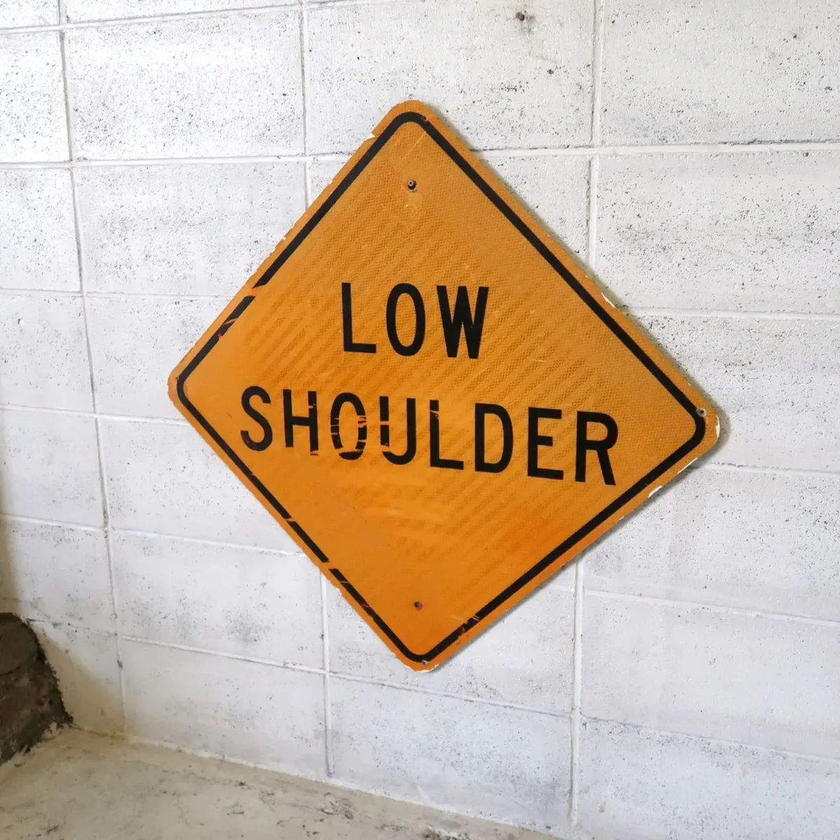 LOW SHOULDER ビンテージ ロードサイン