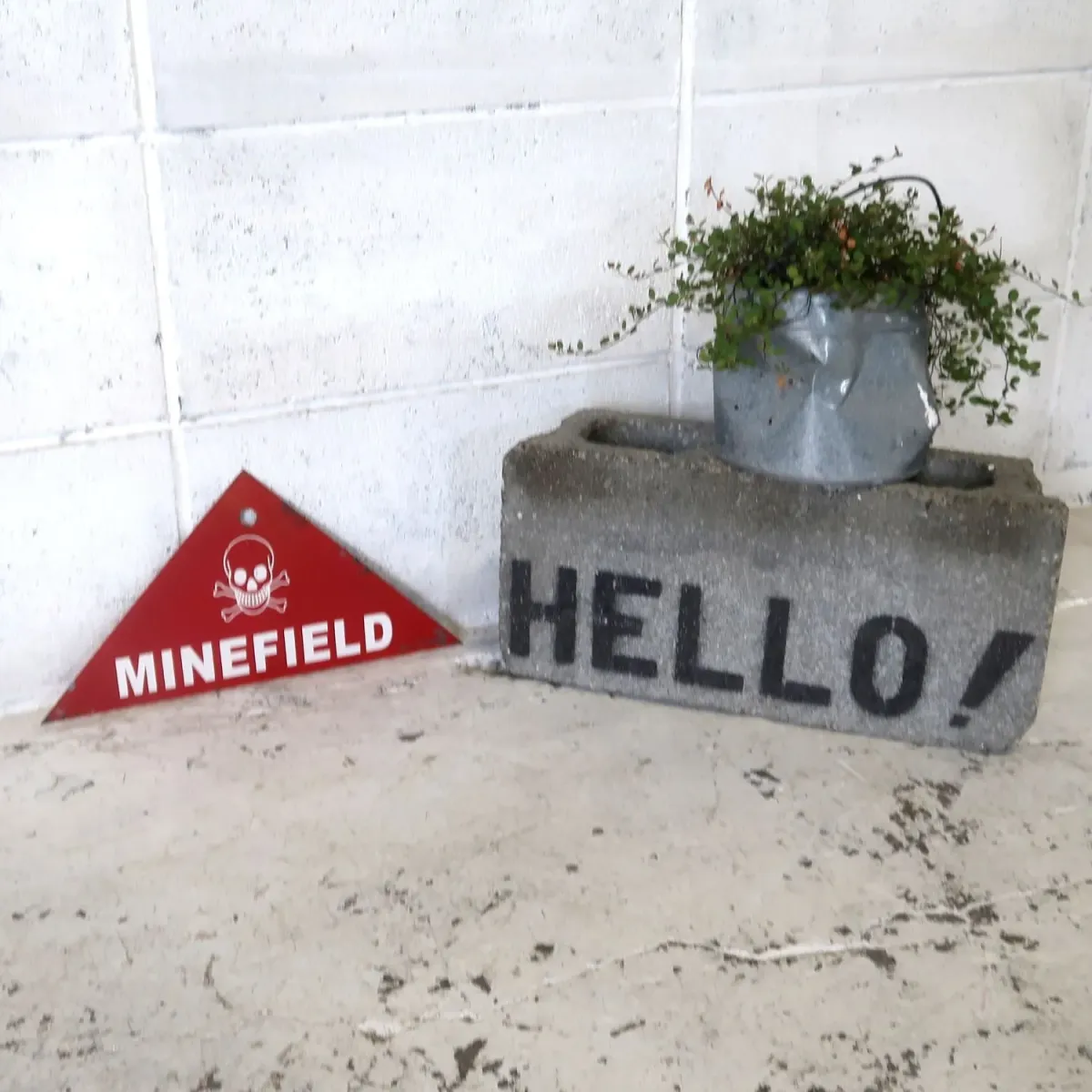 MINEFIELD メタルサイン