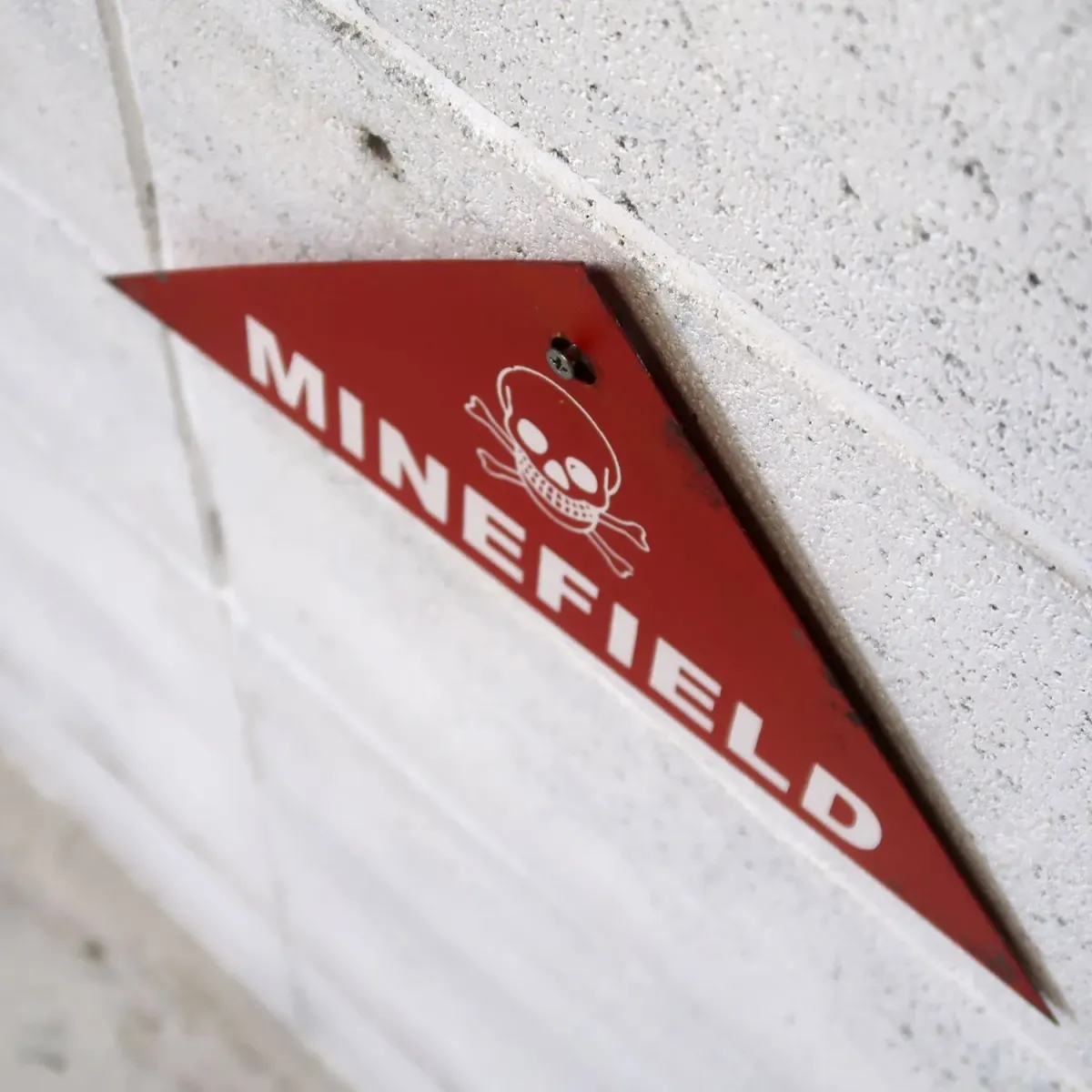 MINEFIELD メタルサイン