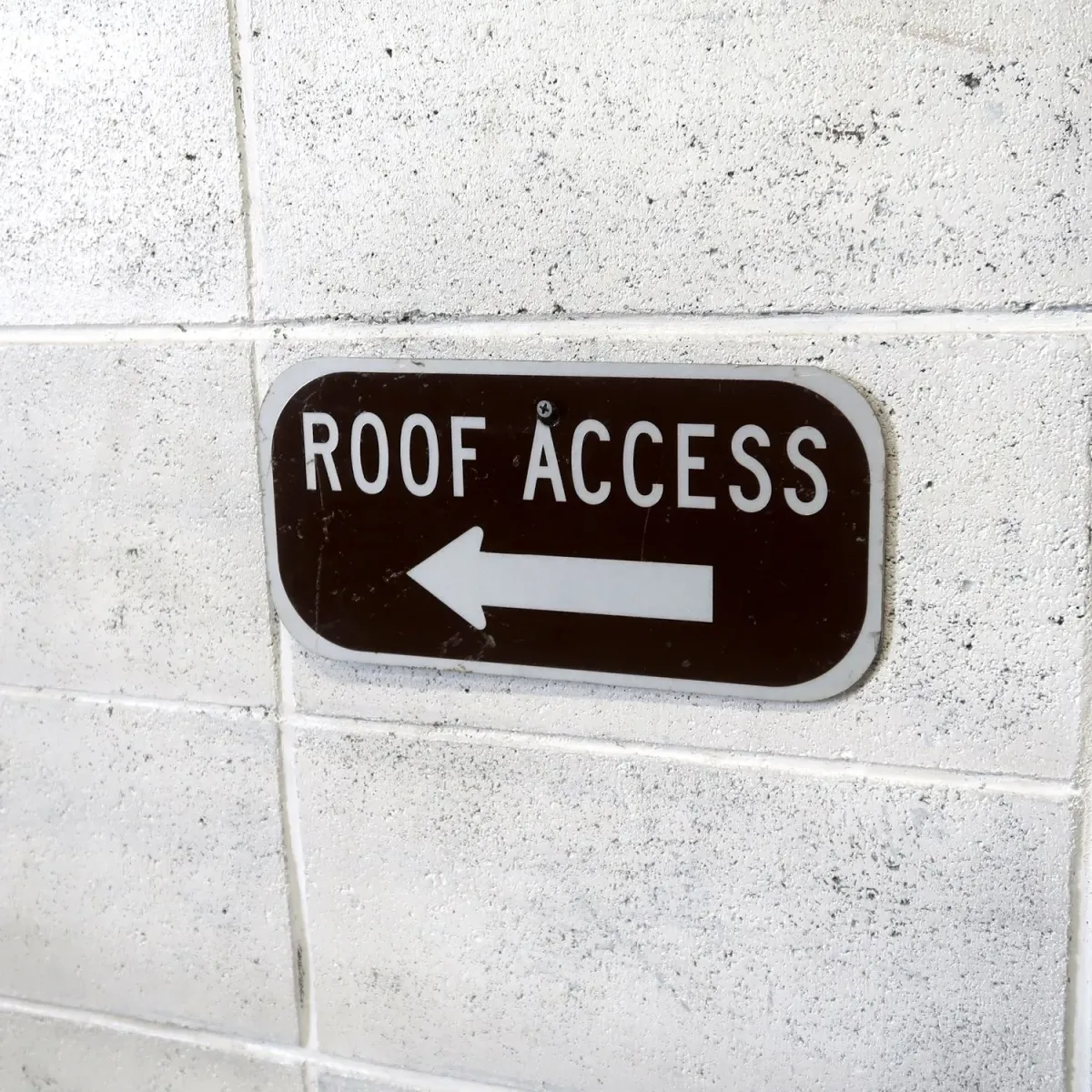 ROOF ACCESS メタルサイン