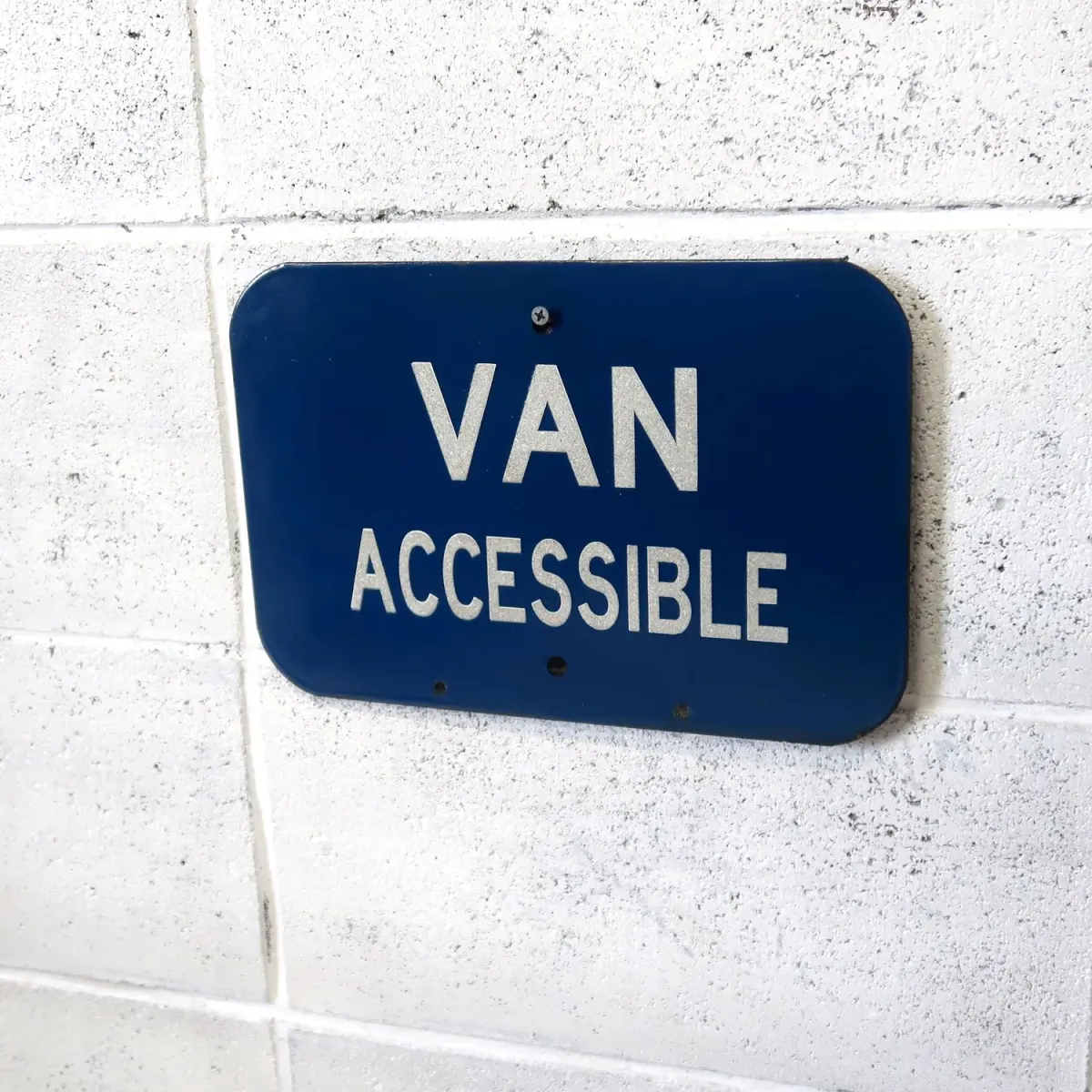 VAN ACCESSIBLE ロードサイン ホーロー