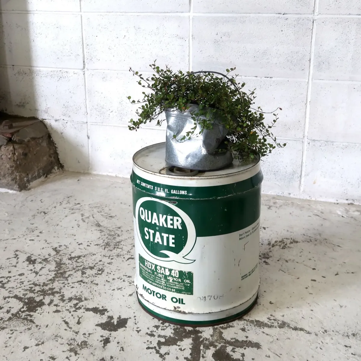 QUAKER STATE ビンテージ オイル缶