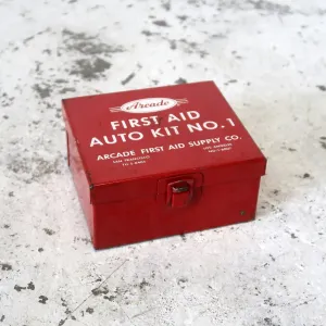 Arcade ビンテージ FIRST AID メタルボックス