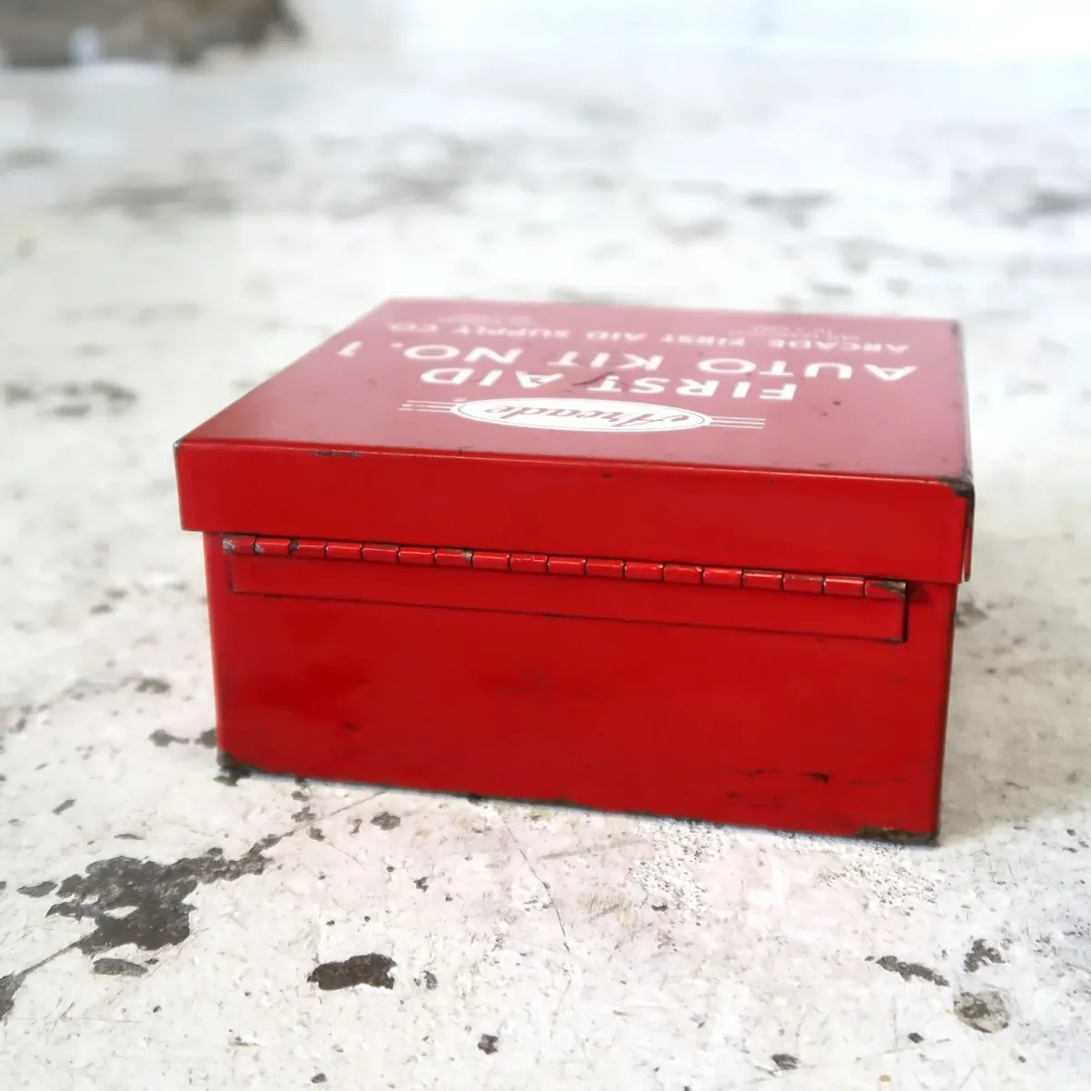 Arcade ビンテージ FIRST AID メタルボックス