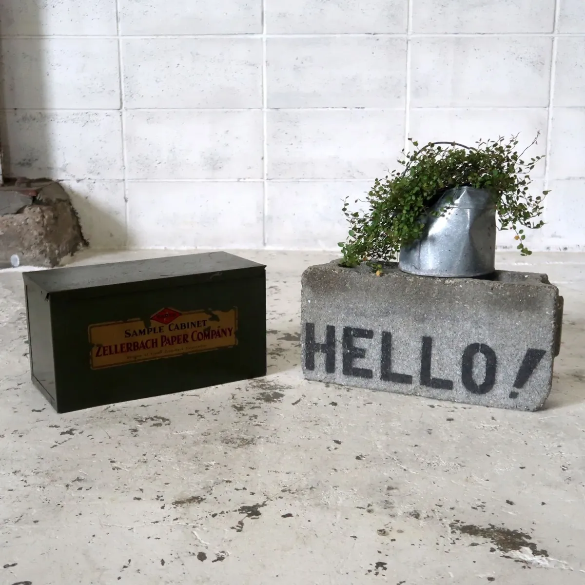 ZELLERBACH PAPER CO. ビンテージ メタルボックス