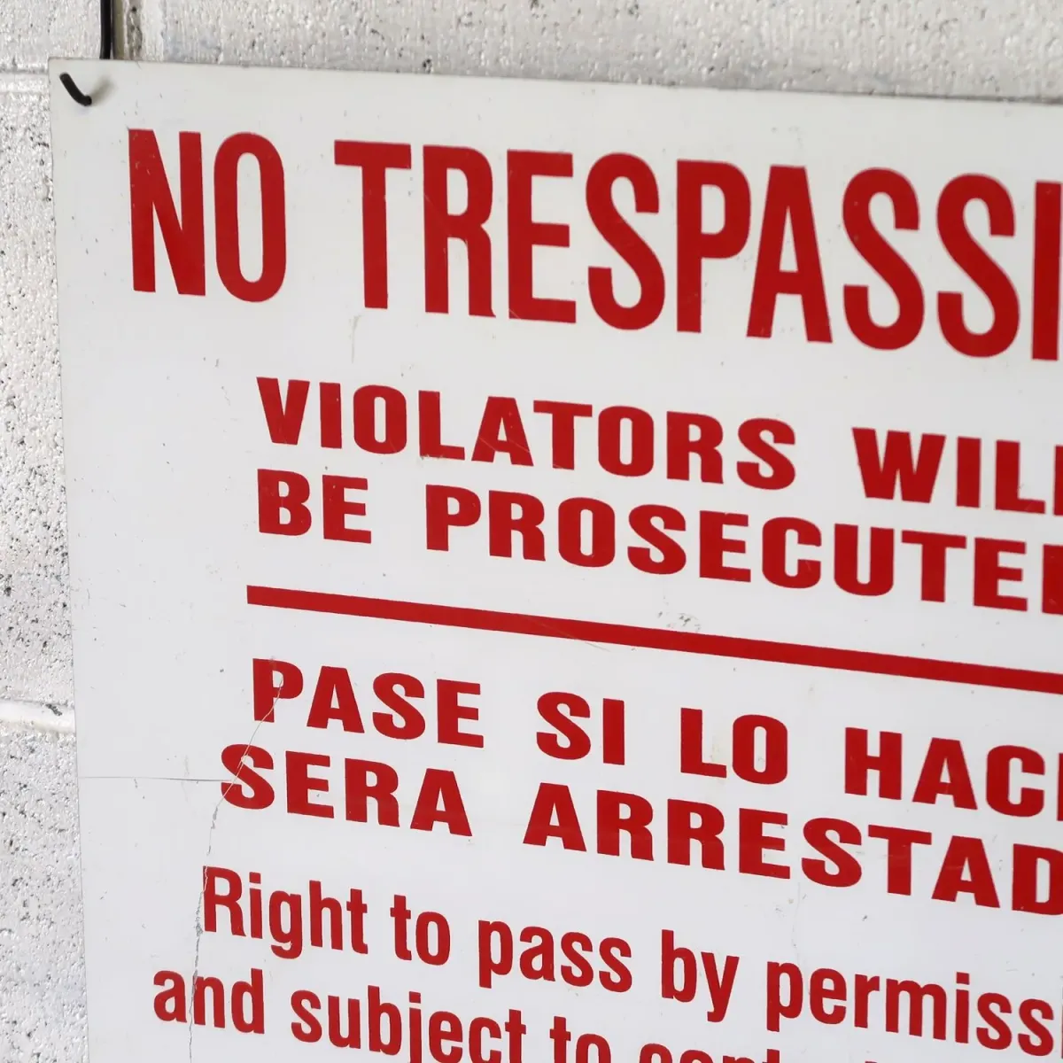 NO TRESPASSING ビンテージ メタルサイン