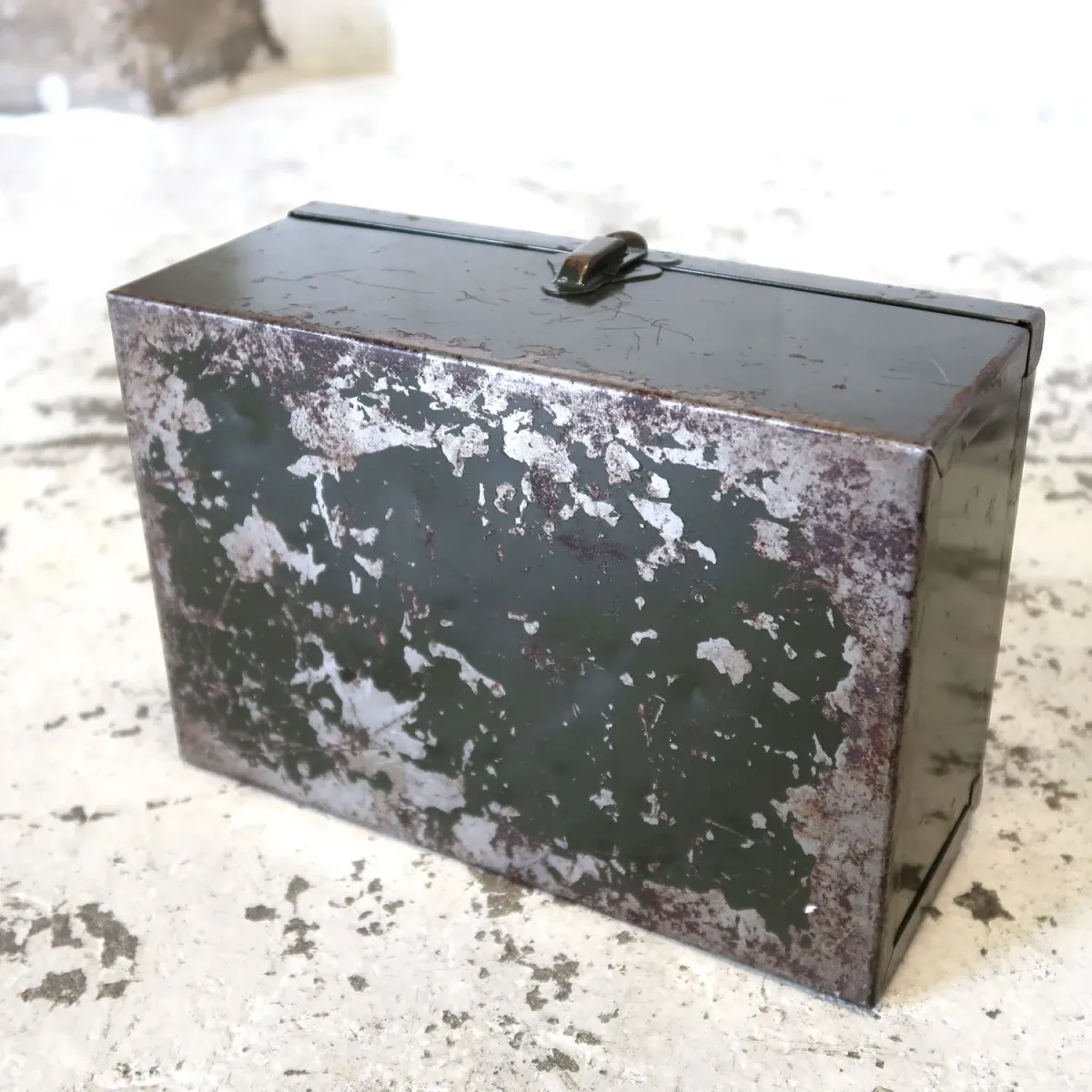 BULLARD ビンテージ FIRST AID メタルボックス ミリタリー
