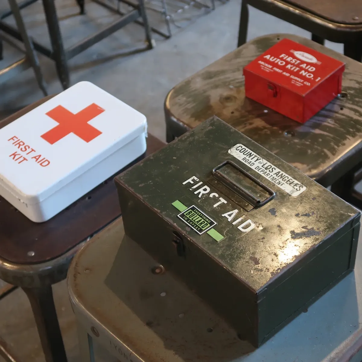 BULLARD ビンテージ FIRST AID メタルボックス ミリタリー