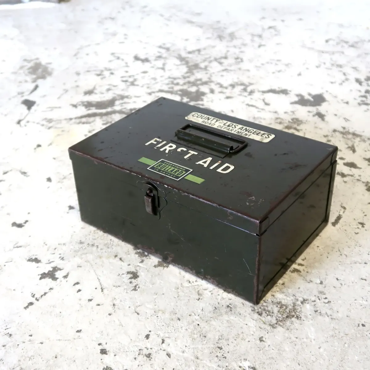 BULLARD ビンテージ FIRST AID メタルボックス ミリタリー