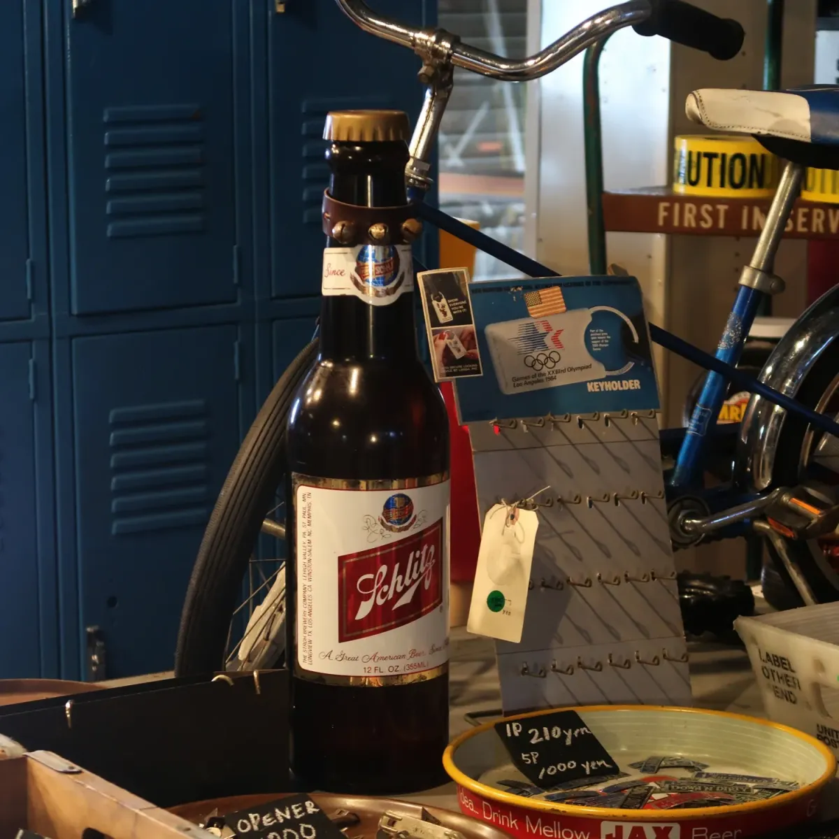 Schlitz ビンテージ ビアボトル型ディスプレイ コインバンク