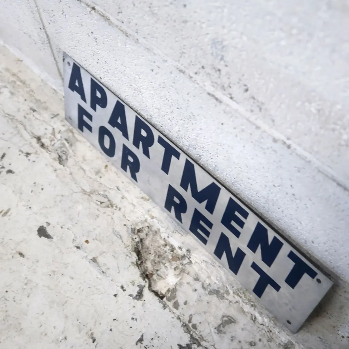 APARTMENT FOR RENT メタルプレート