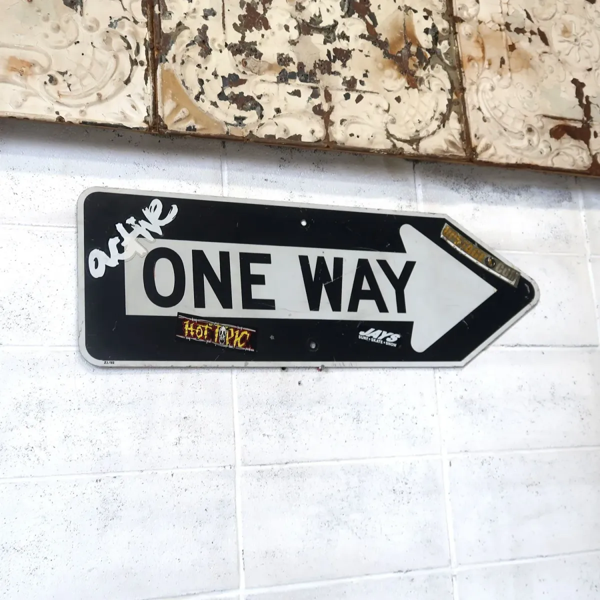 ONE WAY ロードサイン