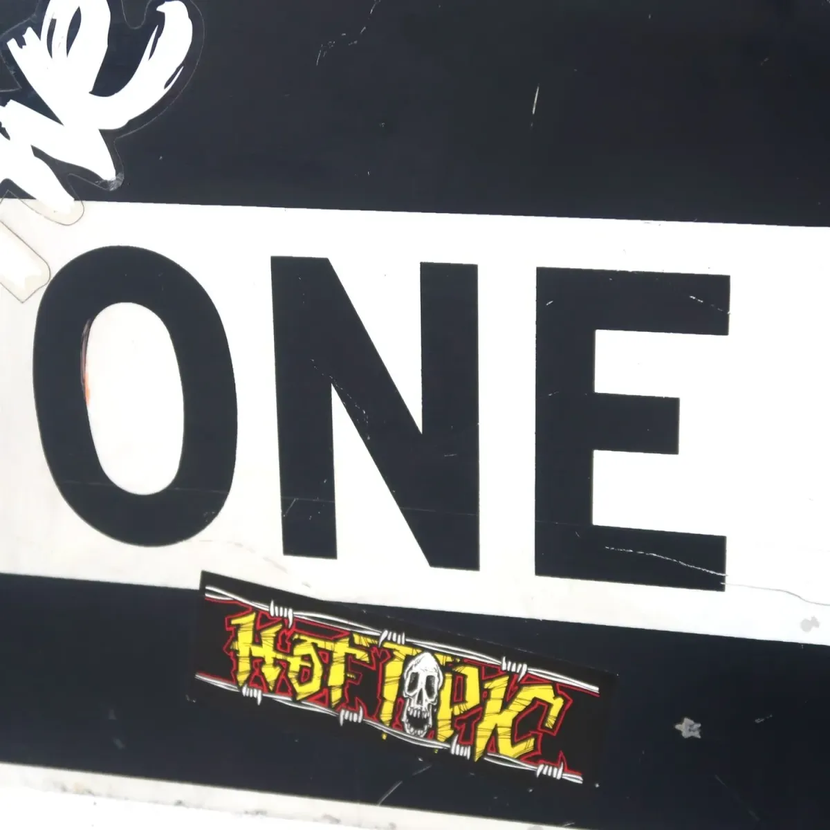 ONE WAY ロードサイン