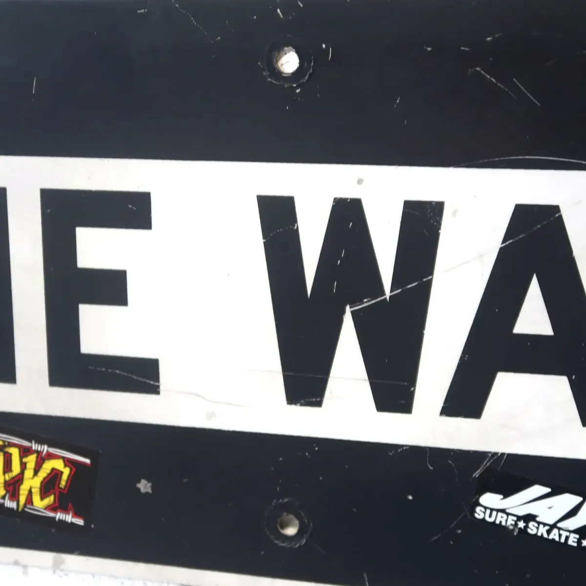ONE WAY ロードサイン