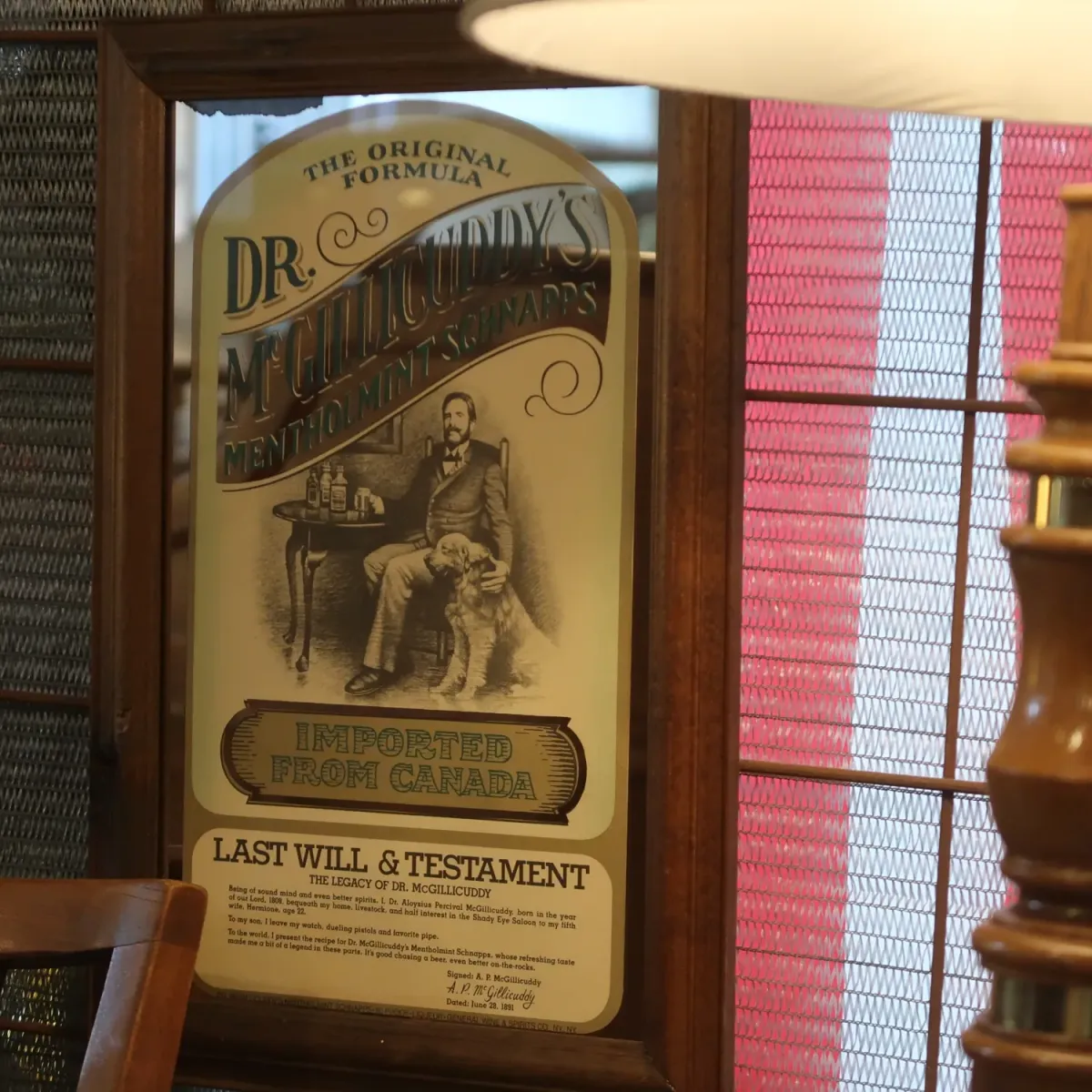 DR. McGILLICUDDY'S ビンテージ パブミラー