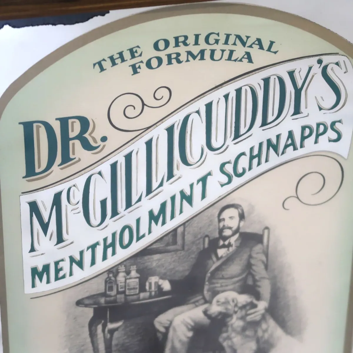 DR. McGILLICUDDY'S ビンテージ パブミラー