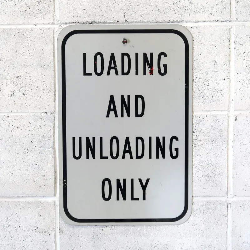 LOADING ONLY メタルサイン
