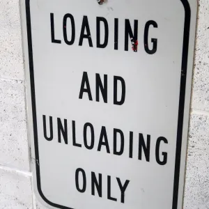 LOADING ONLY メタルサイン