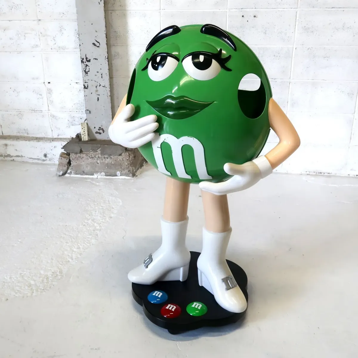 M&M's グリーン 大型 ストアディスプレイ