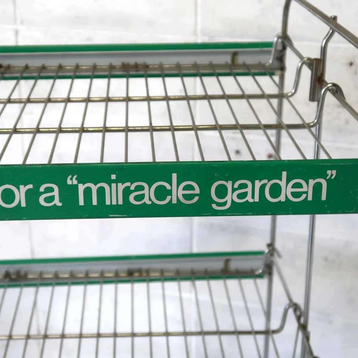 Miracle-Gro ストアディスプレイ ワイヤーラック