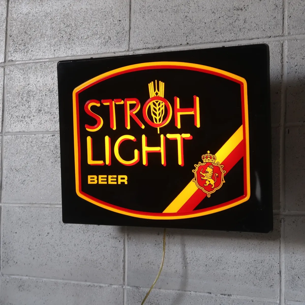 STROH LIGHT BEER ビンテージ ネオンデザイン ライトサイン