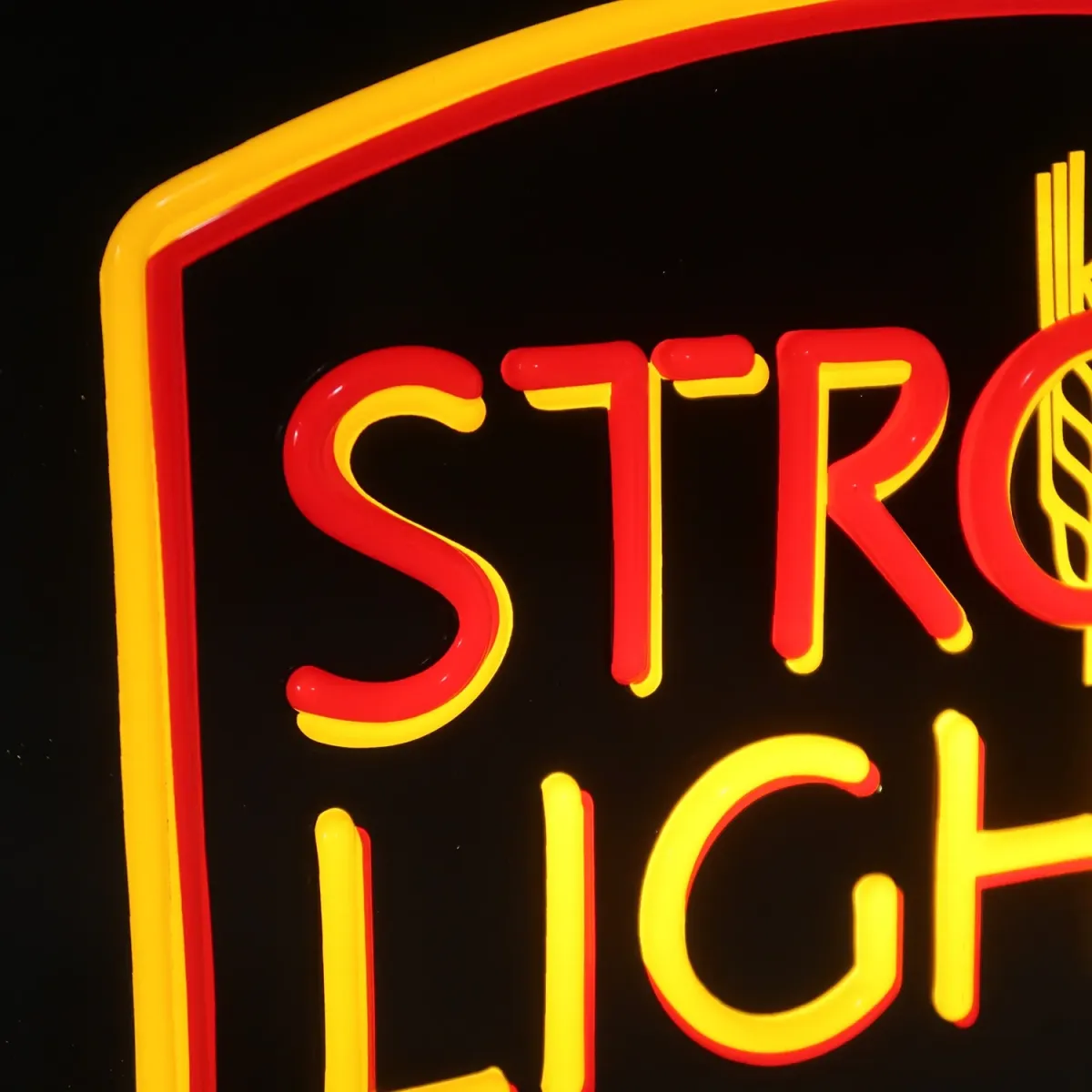 STROH LIGHT BEER ビンテージ ネオンデザイン ライトサイン