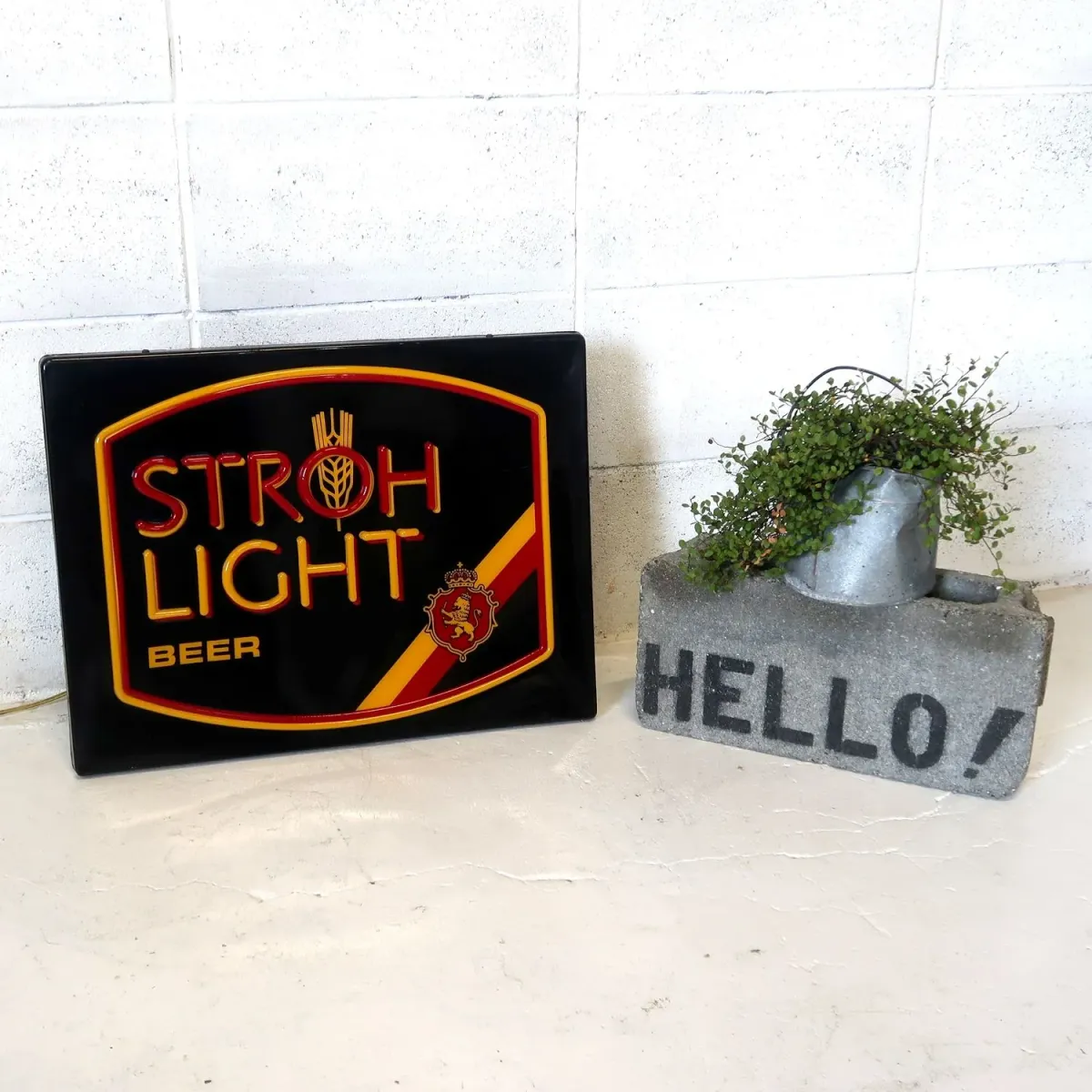 STROH LIGHT BEER ビンテージ ネオンデザイン ライトサイン