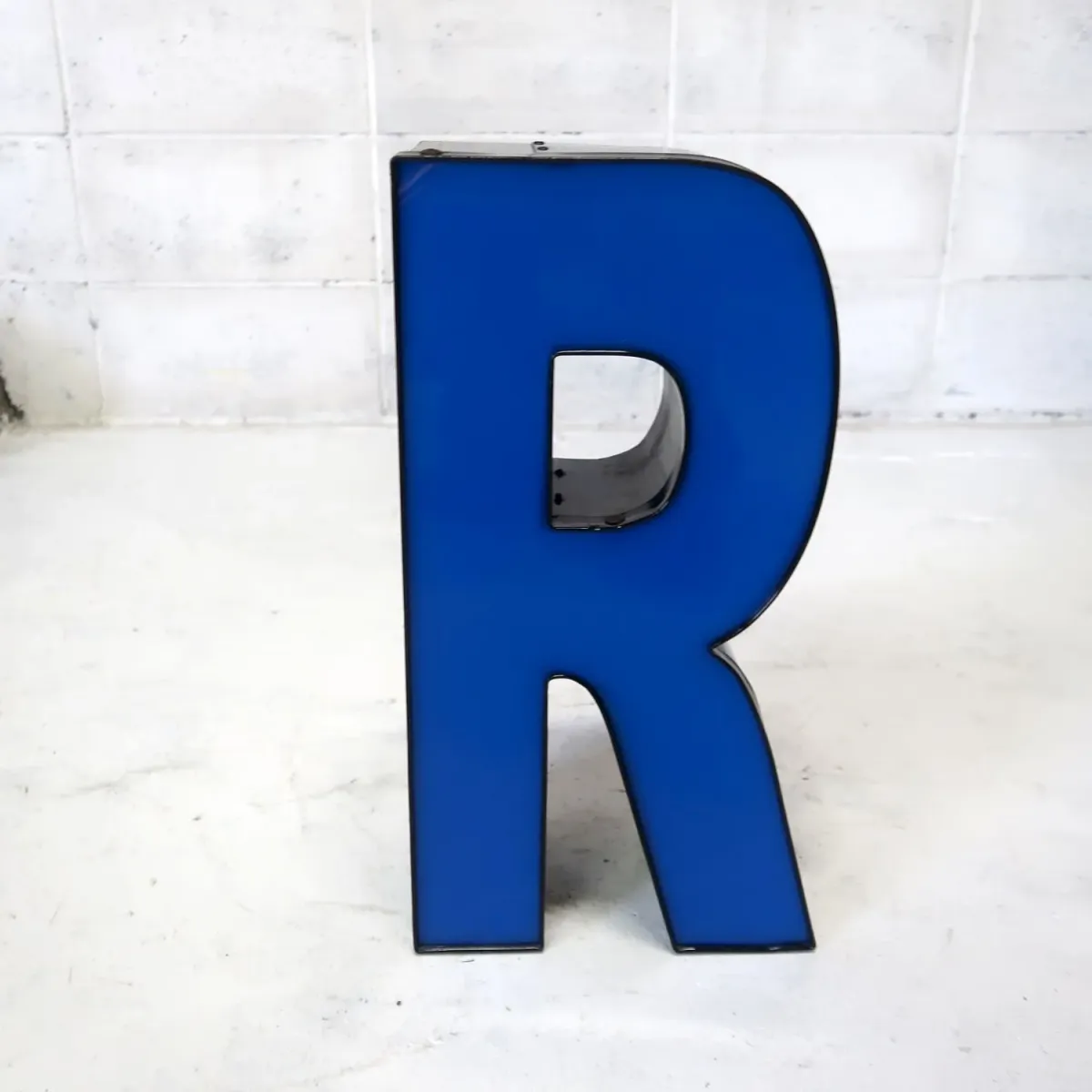 ビンテージ レターサイン R