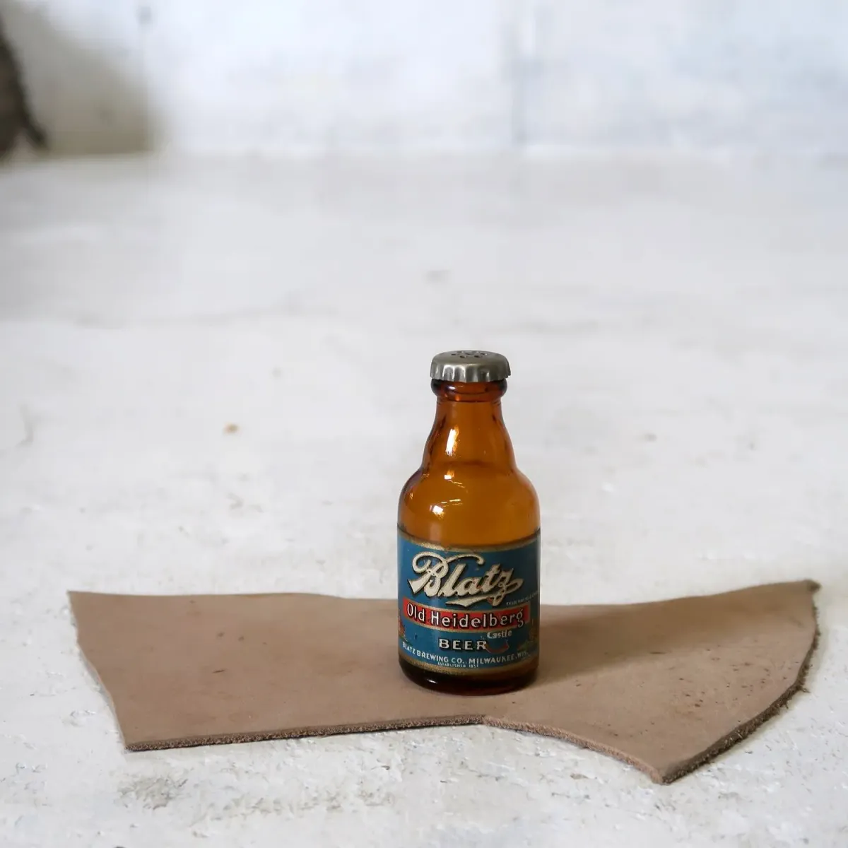 Blatz ビンテージ ボトル型 シェーカー