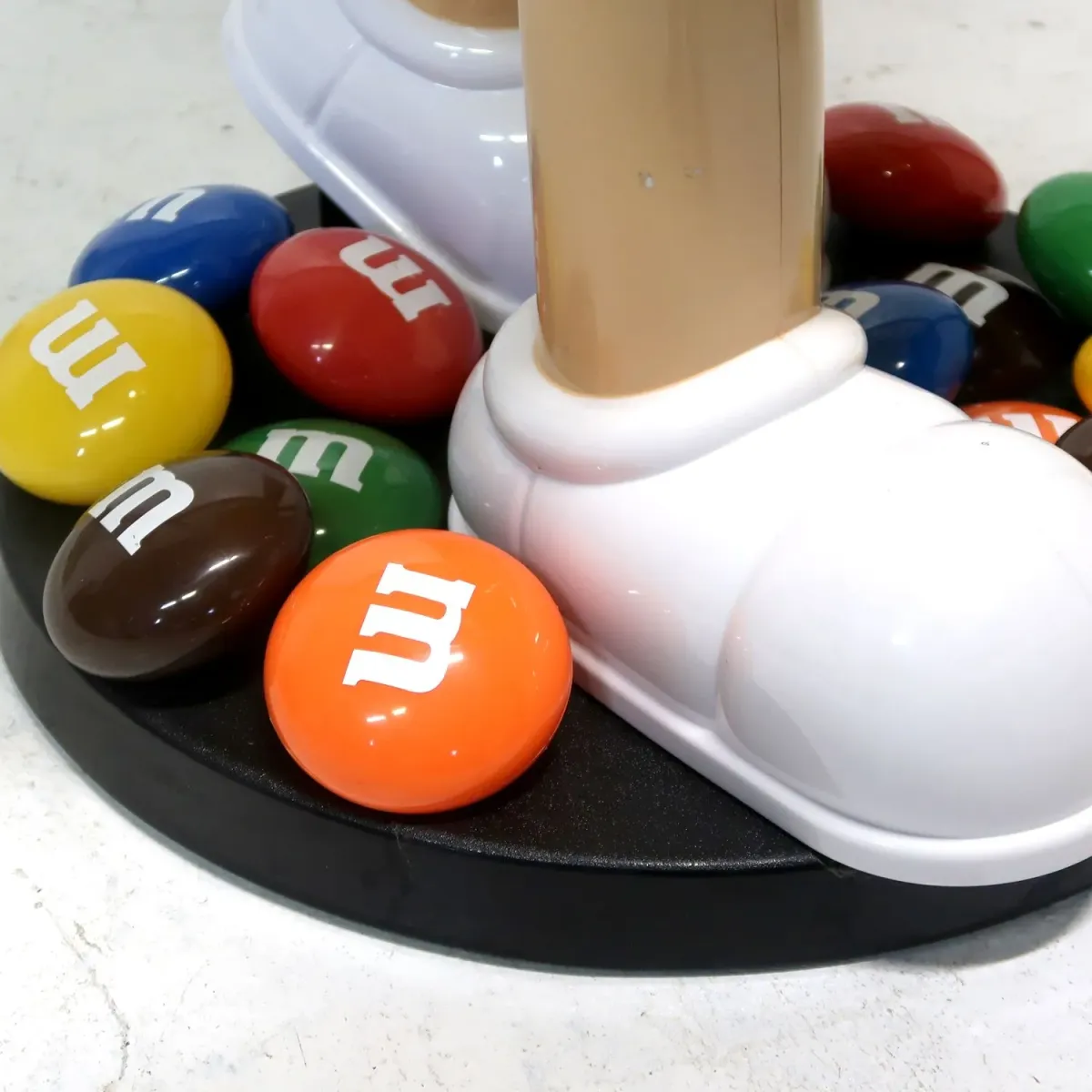M&M's イエロー 大型 ストアディスプレイ
