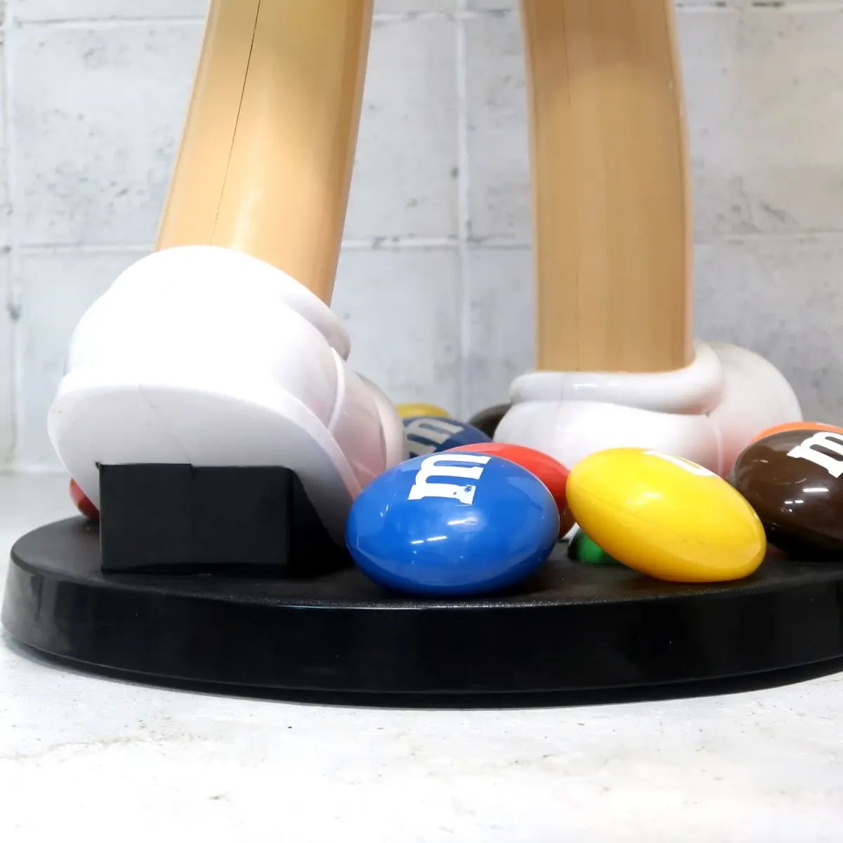 M&M's イエロー 大型 ストアディスプレイ