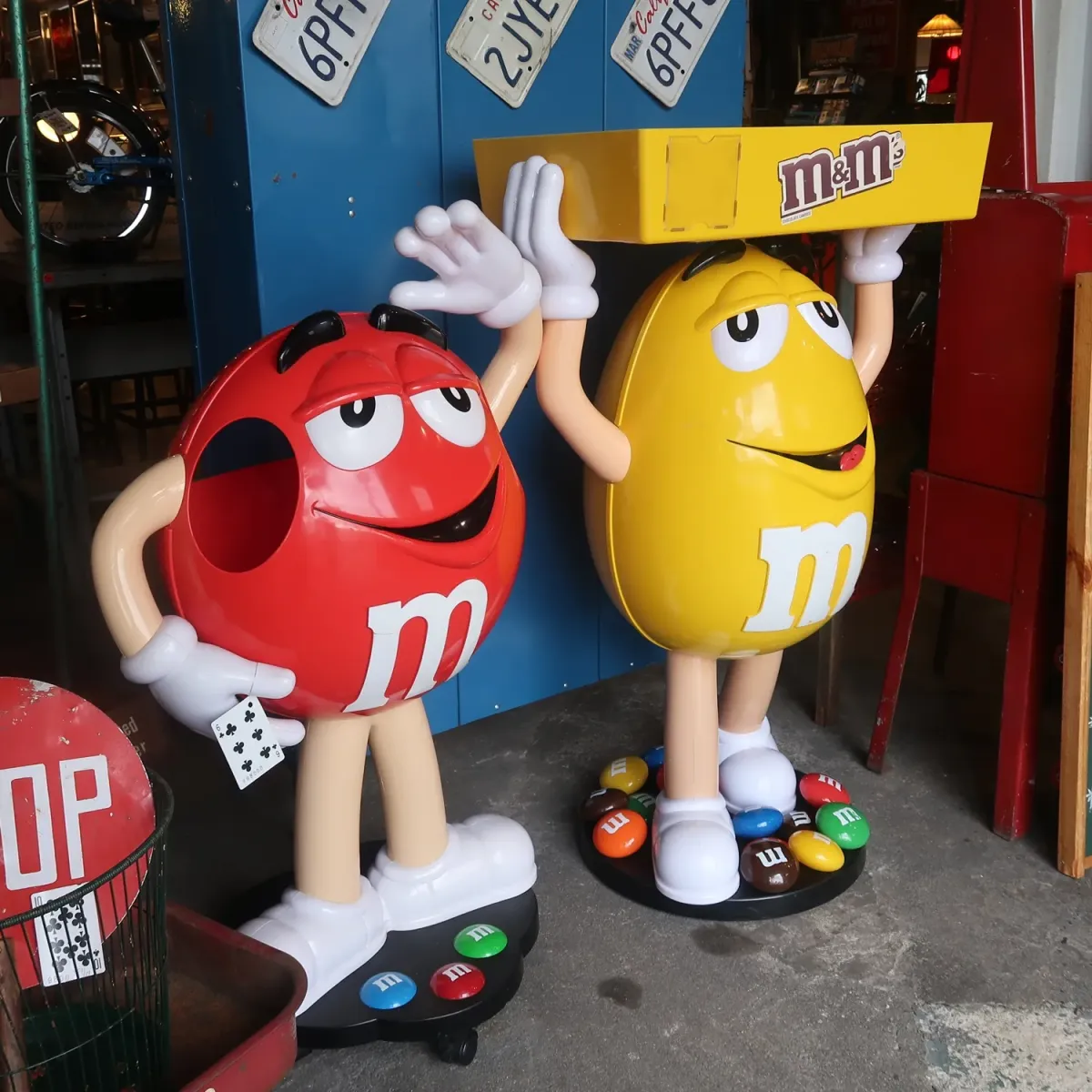 M&M's イエロー 大型 ストアディスプレイ
